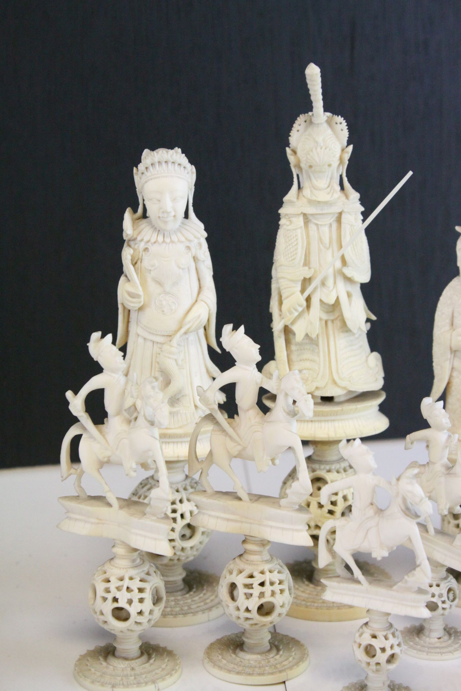 A 19th Century Chinese export carved ivory figural chess set, Canton. The white and red side - Image 11 of 26