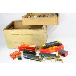 Quantity of Hornby and Triang OO gauge model railway to include boxed Triang R159 Double Ended