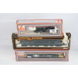Three boxed OO gauge locomotives t include Mainline 37051 Ckass 45 1CO-CO1 Diesel Locomotive and