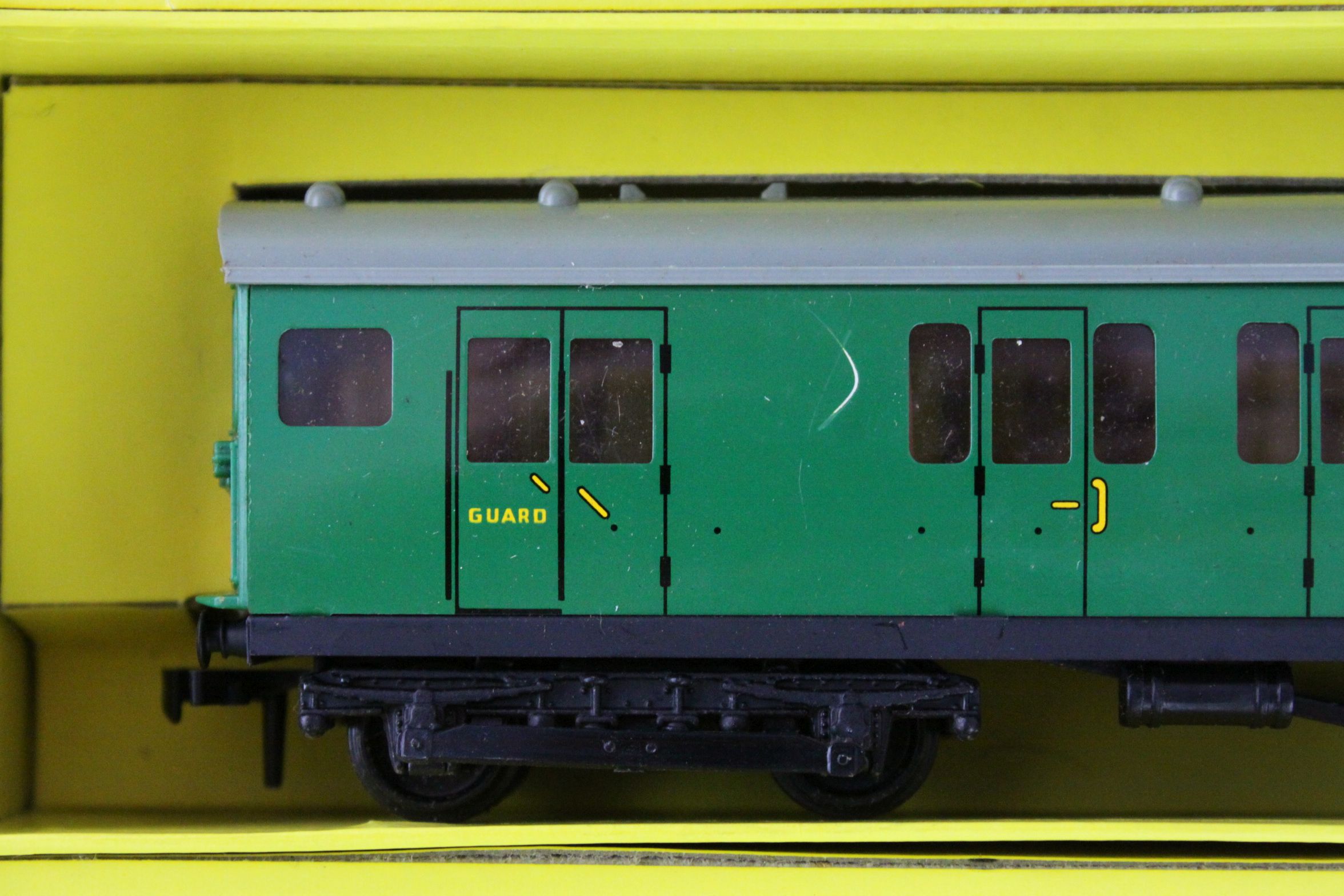 Boxed Hornby Dublo 2050 Surburban Electric Train Set, complete and appearing vg - Image 6 of 7