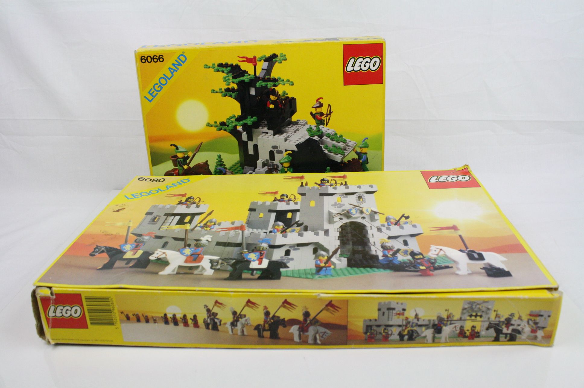 Lego - Two boxed Legoland sets to include 6066 Camouflaged Outpost and 6080 King's Castle, both