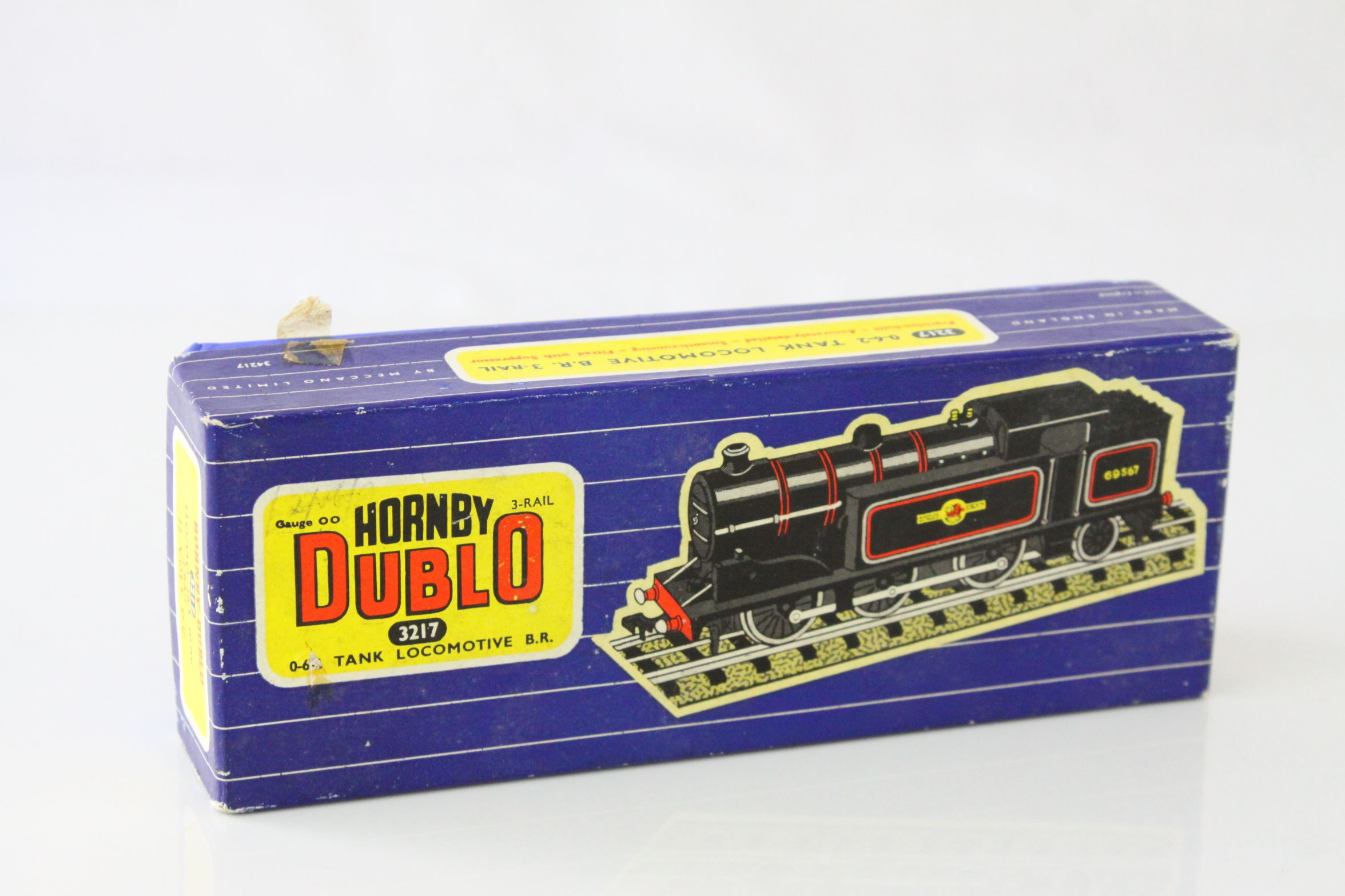 Boxed Hornby Dublo 3217 (3 rail) 0-6-2 Tank Locomotive BR appearing in vg condition - Image 5 of 5