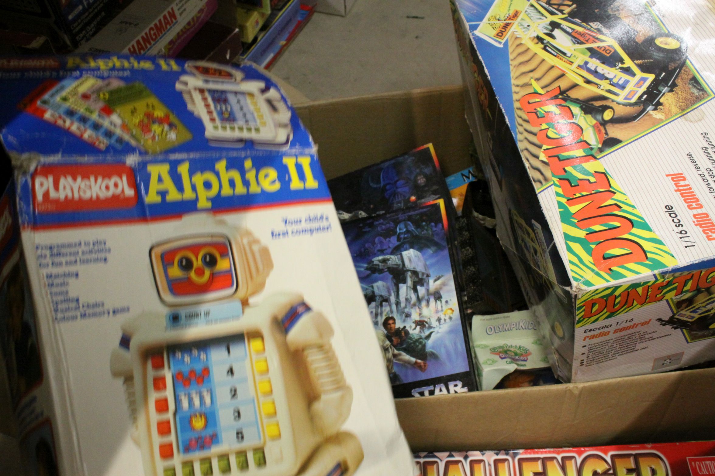 Lego - Quantity of bricks, accessories and instructions circa 1980s/90s featuring minifigures - Image 6 of 6