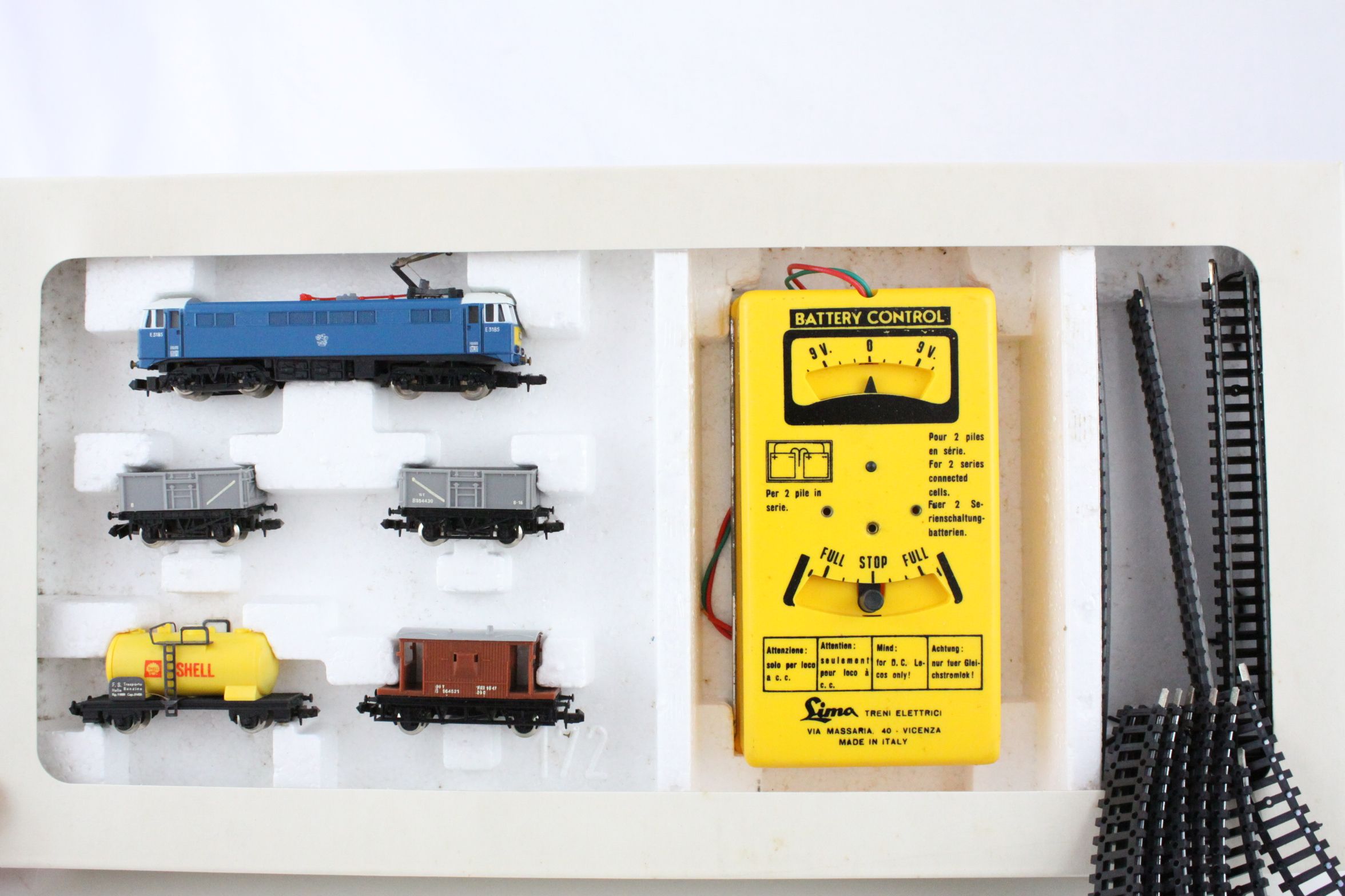 Boxed Wrenn Lima N gauge electric train set No 2 BR Goods, appearing complete with locomotive, - Image 2 of 5