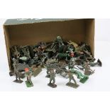 Quantity of plastic military soldiers and figures, mainly Lone Star