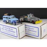 Two boxed Durham Classics Automotive Miniatures 1/43 metal models to include DC-17A 41 Chev Tour Bus