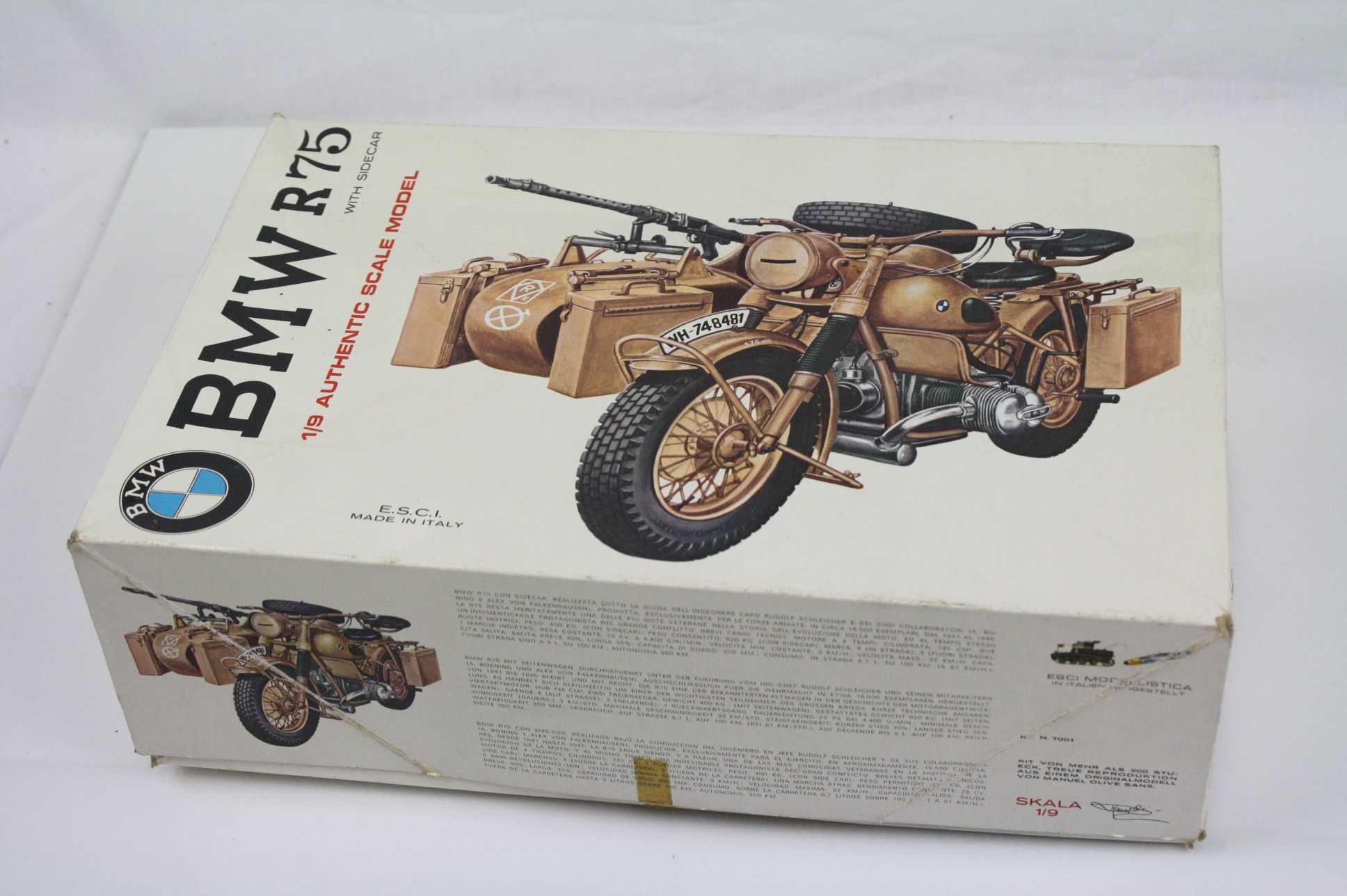 Boxed ESCI 1/9 BMW R75 with Sidecar plastic model kit, complete and ...