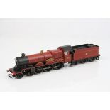 Hornby OO gauge Harry Potter Hogwarts Casle 4-6-0 with tender