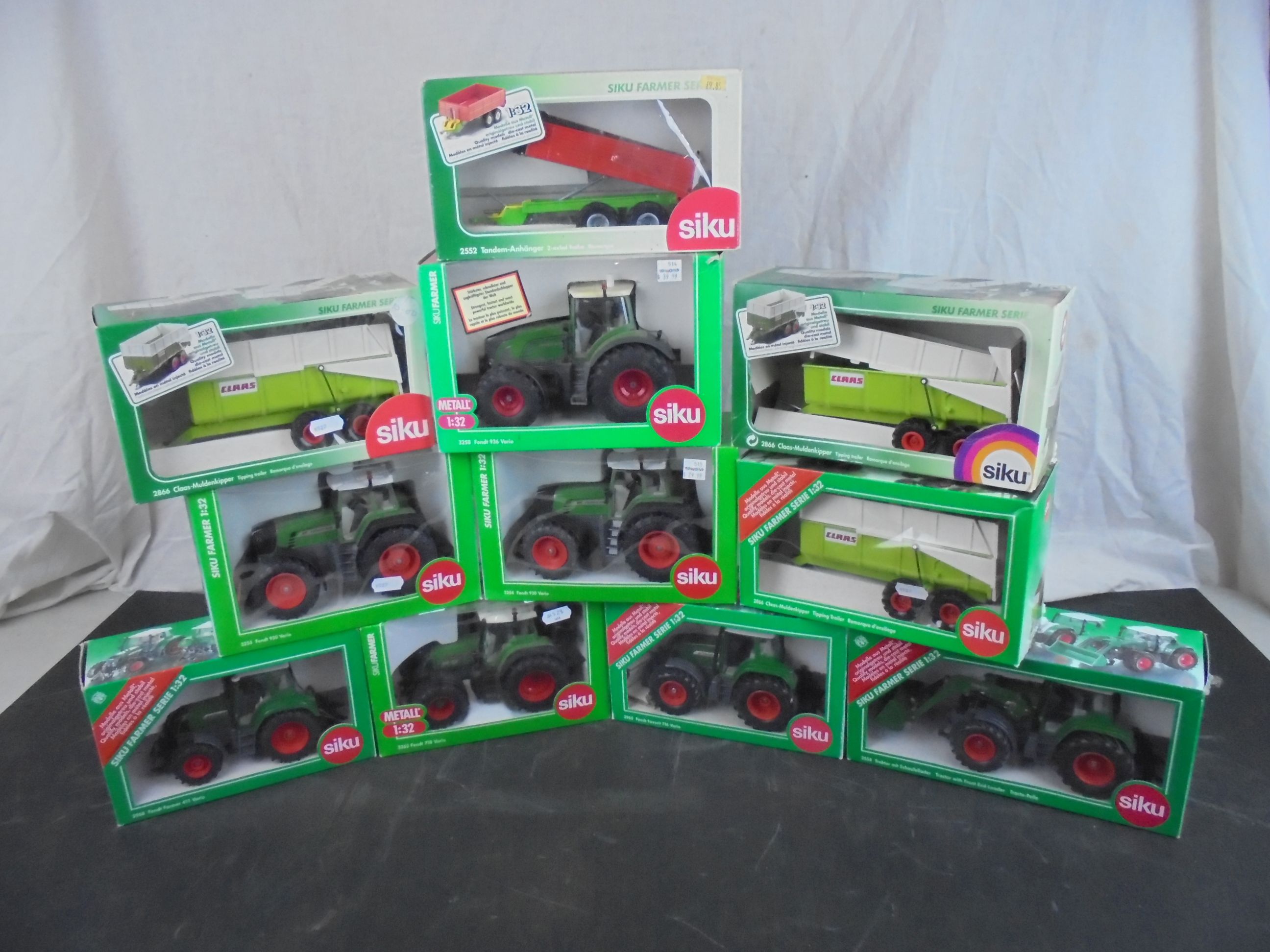 11 Boxed Siku 1/32 farming models, mainly tractors, to include 3254 x 2, 3258, 3263, 2965, 2968,