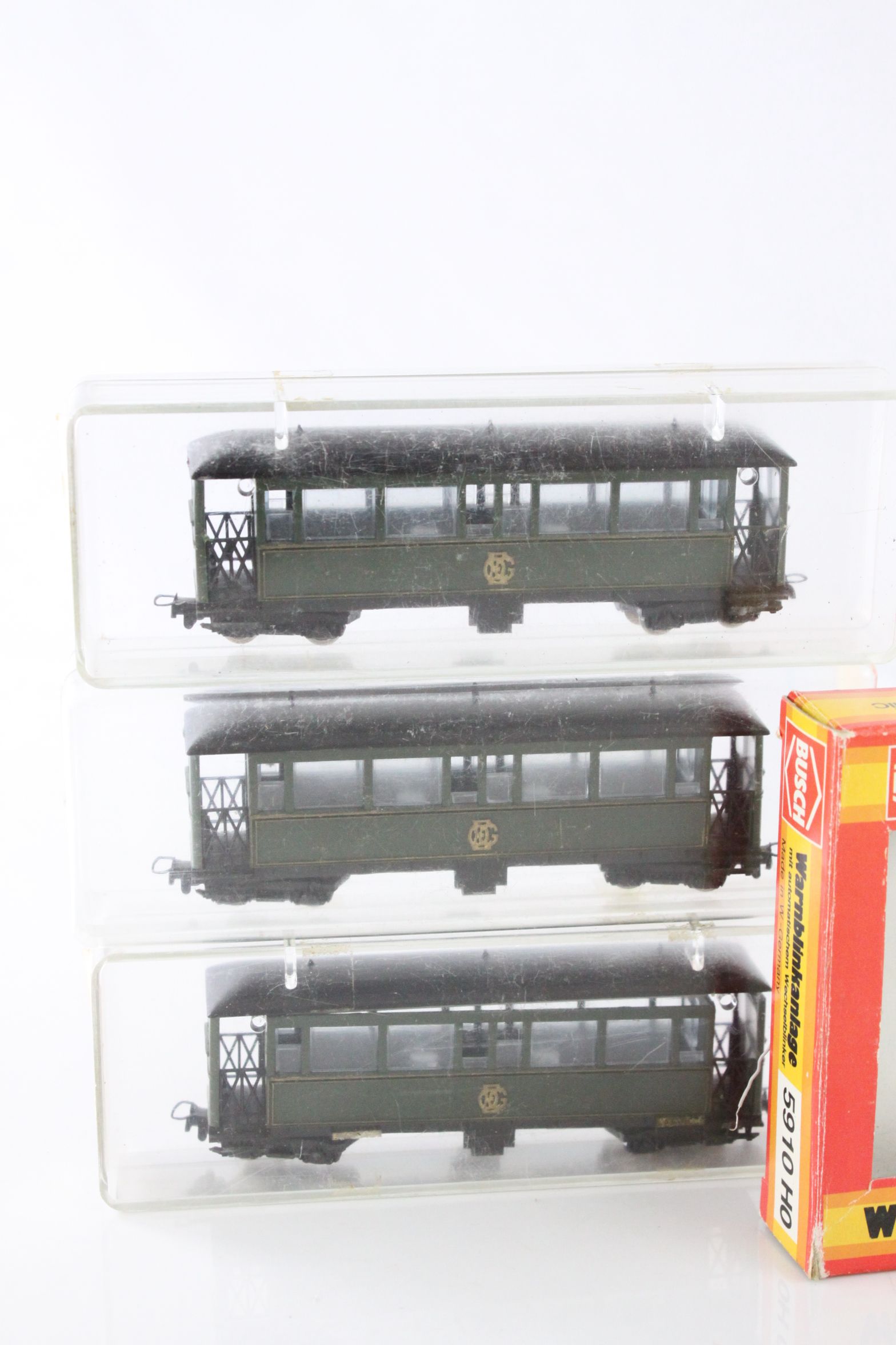 Collection of Continental HO-e (N) gauge model railway to include Jouef locomotive, Liliputt 703 - Image 6 of 7