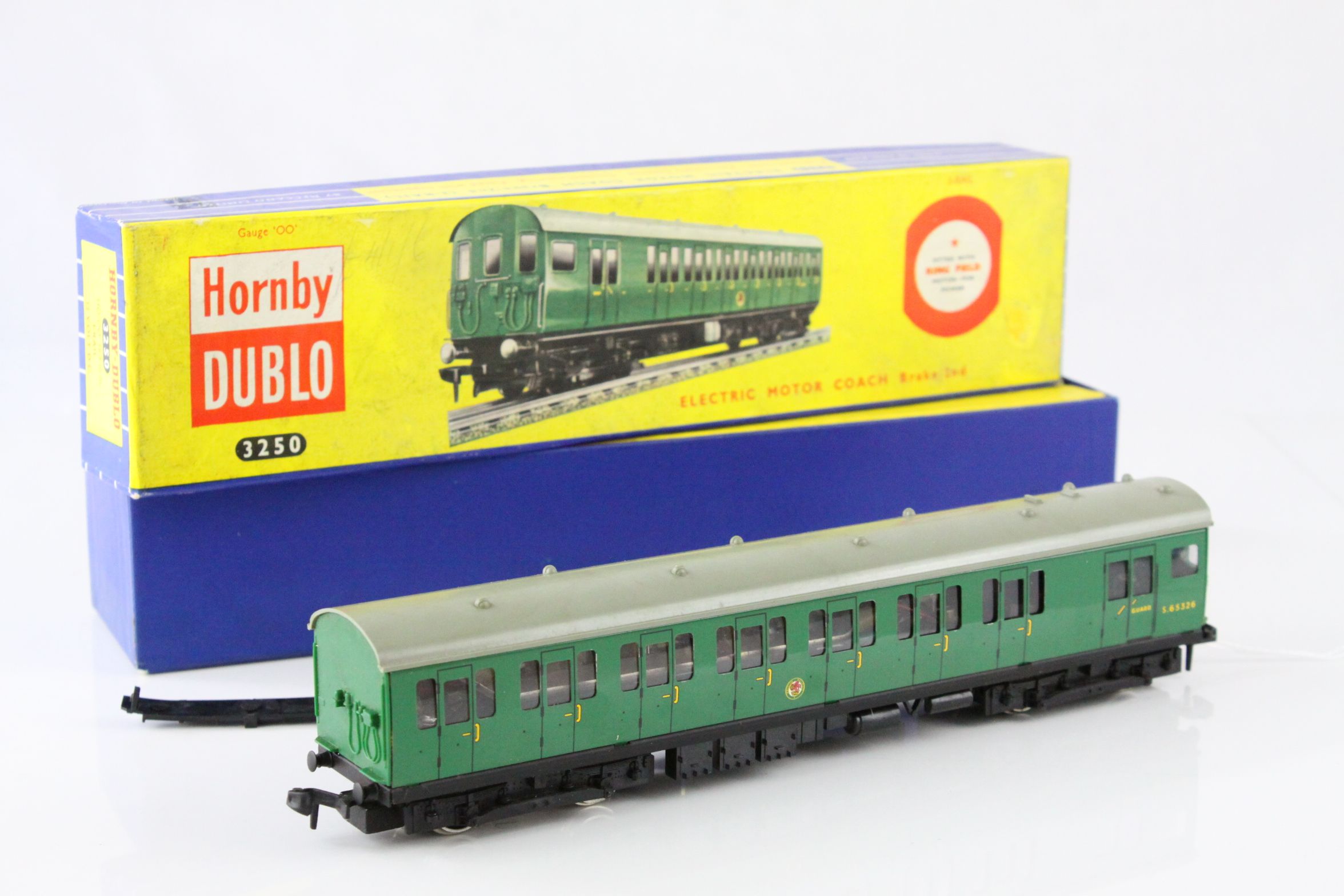 Boxed Hornby Dublo 3250 Electric Motor Coach Brake 2nd (3 rail) with original certificate, appearing