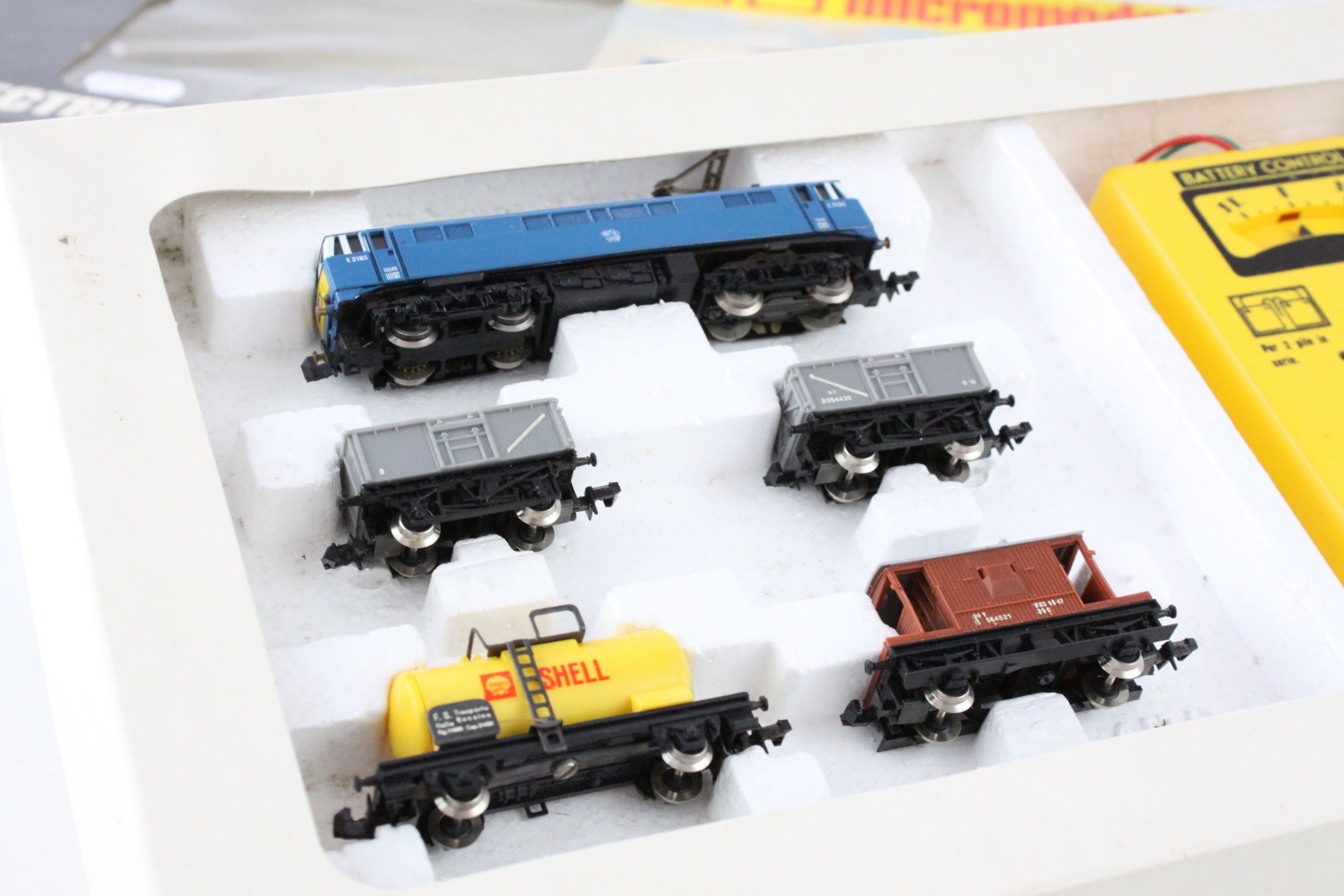 Boxed Wrenn Lima N gauge electric train set No 2 BR Goods, appearing complete with locomotive, - Image 3 of 5