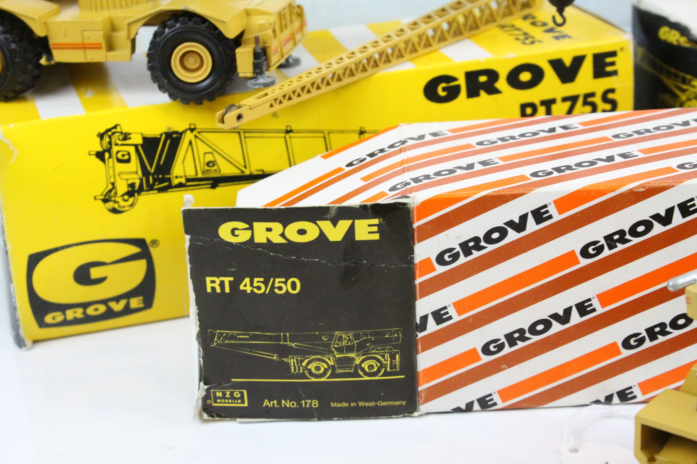 Four boxed NZG Grove diecast construction models to include 152 TM1500, 149 RT760, 149 RT75S and 178 - Image 4 of 15