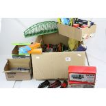 Quantity of OO/HO, Hornby Dublo & N gauge model railway to include 3 x Hornby/Triang locomotives,