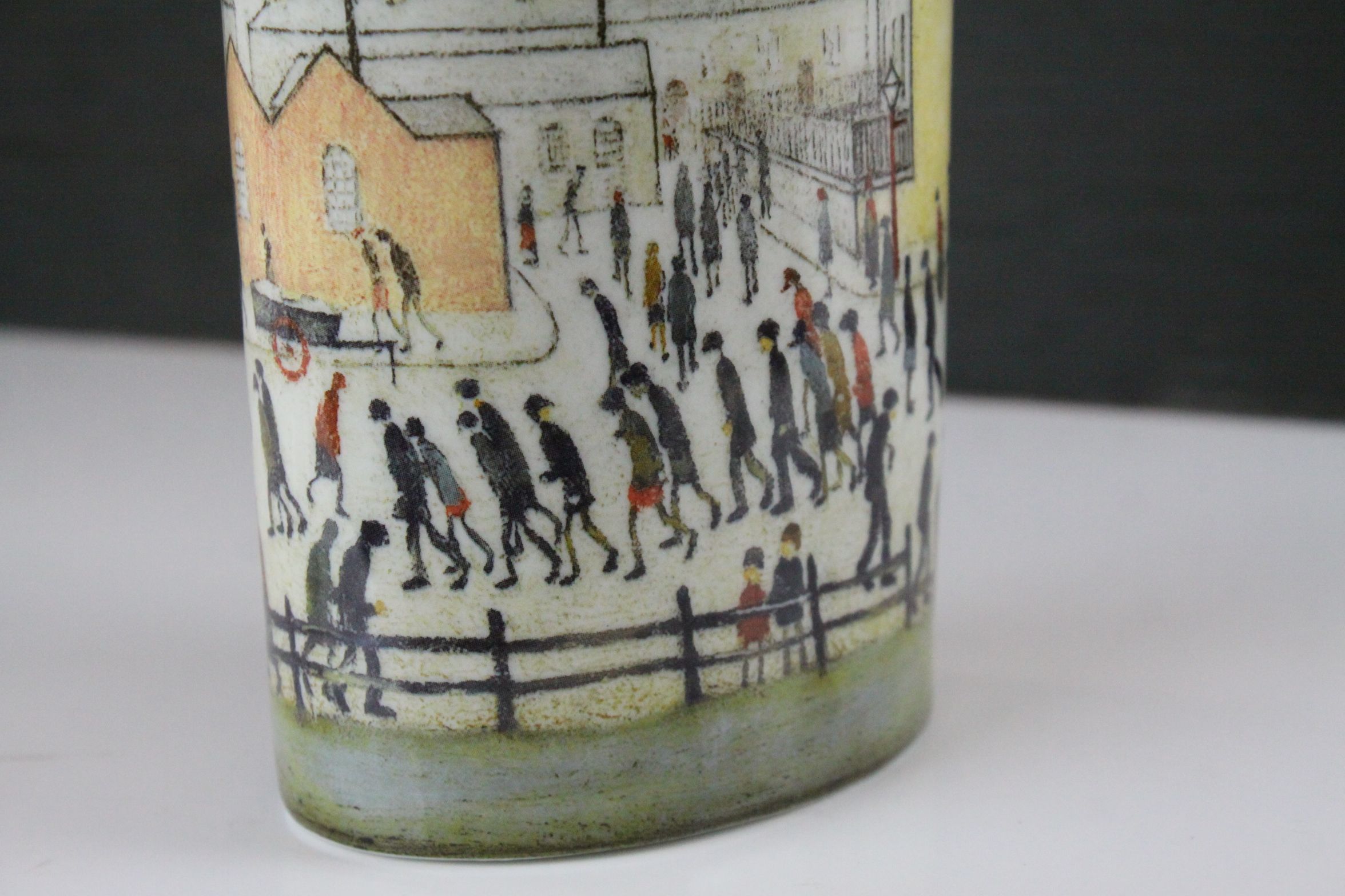 Beswick Silhouette d'art ' L S Lowry ' Vase, 25cms high - Image 3 of 5