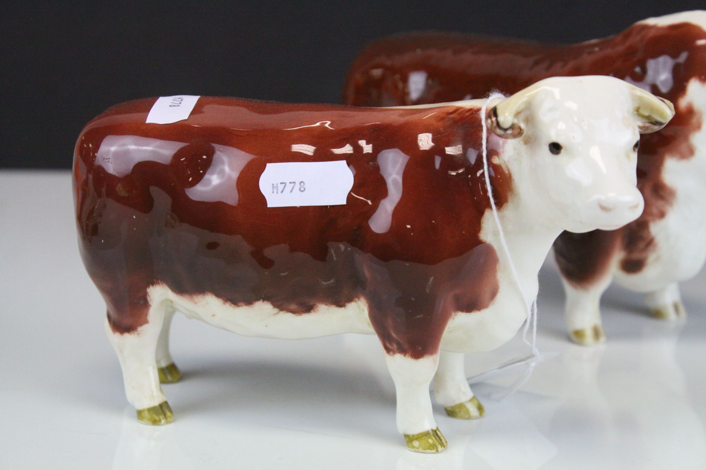 Beswick Hereford Bull (a/f), Beswick Hereford Cow and a Beswick Sheep and Lamb (both a/f) - Image 4 of 11