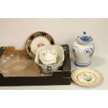 A quantity of ceramics to include lidded blue and white jar, famille rose bowl (a/f), ironstone dish