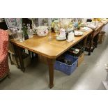 Late 19th century Oak Dining Table on turned legs, 146cms long x 104cms wide x 72cms high