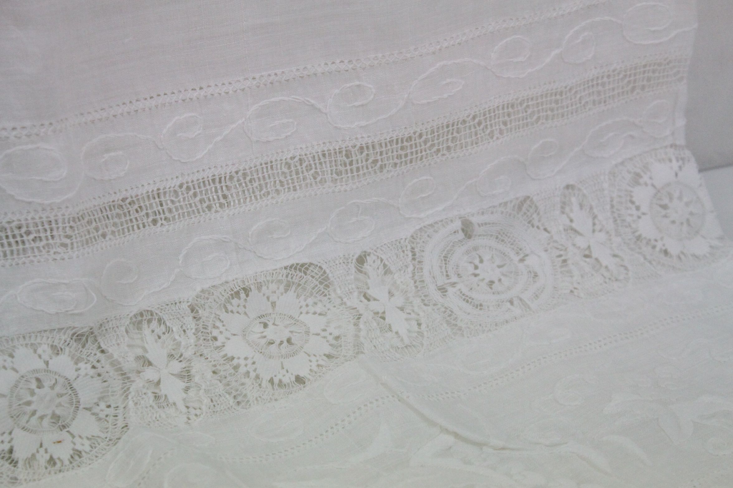 Pair of late 19th century/ early 20th century lace tablecloth, embroidered five toed dragon - Image 3 of 5