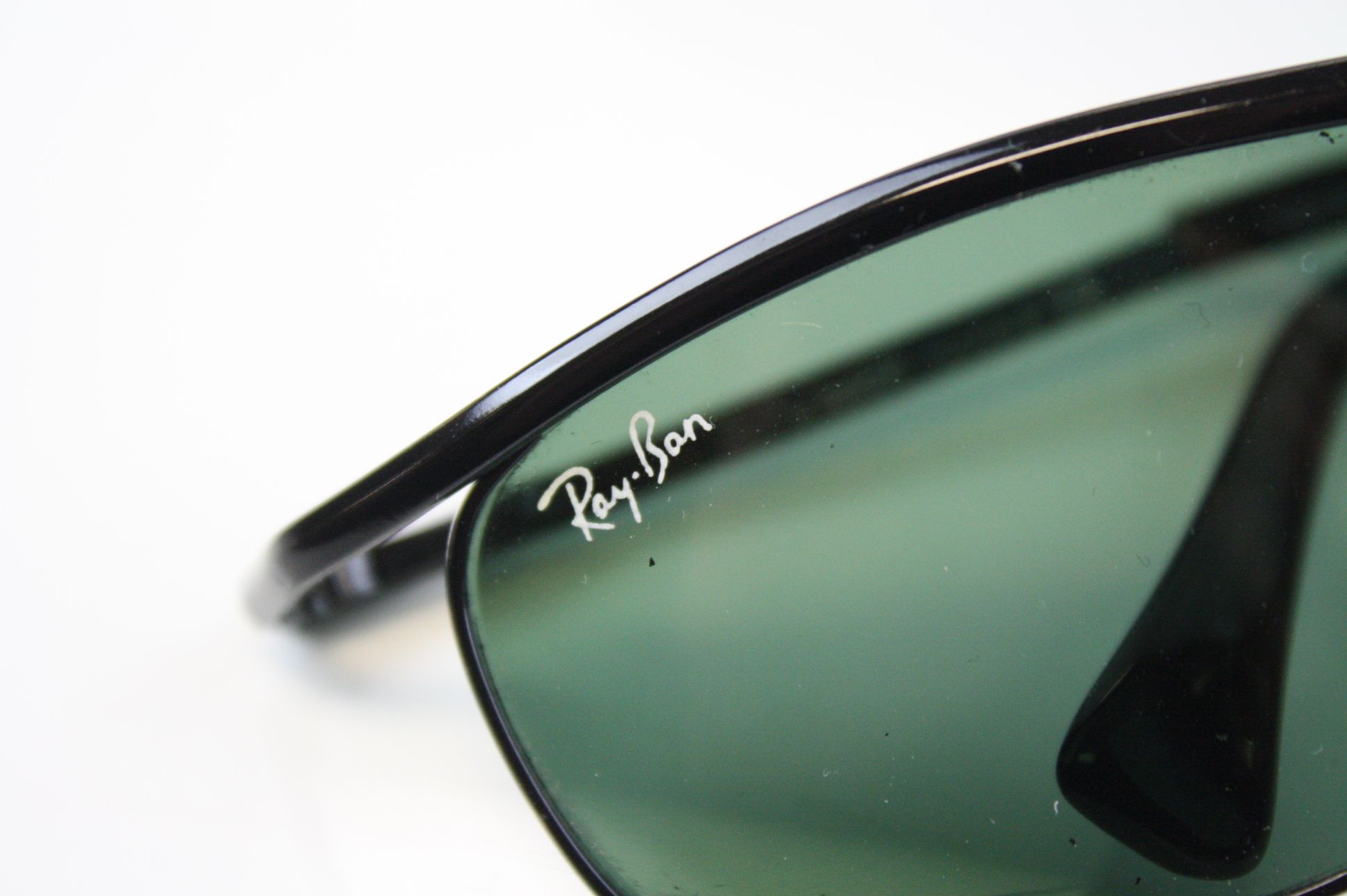 Pair of Original Gent's Ray-ban Sunglasses - Image 4 of 5