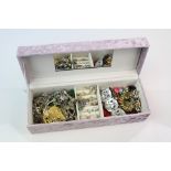 Jewellery Box containing Vintage and Silver Jewellery, etc
