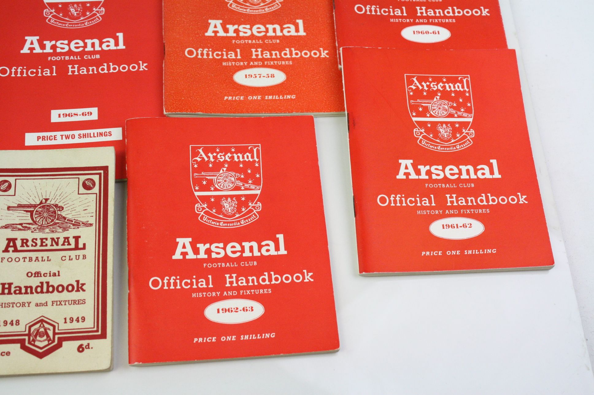 Arsenal Football Club - Group of ephemera to include 2 x 1948 football programmes (v Aston Villa - Image 8 of 8