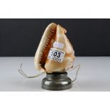 Early 20th century Carved Cameo Conch Shell Lamp, 15cms high