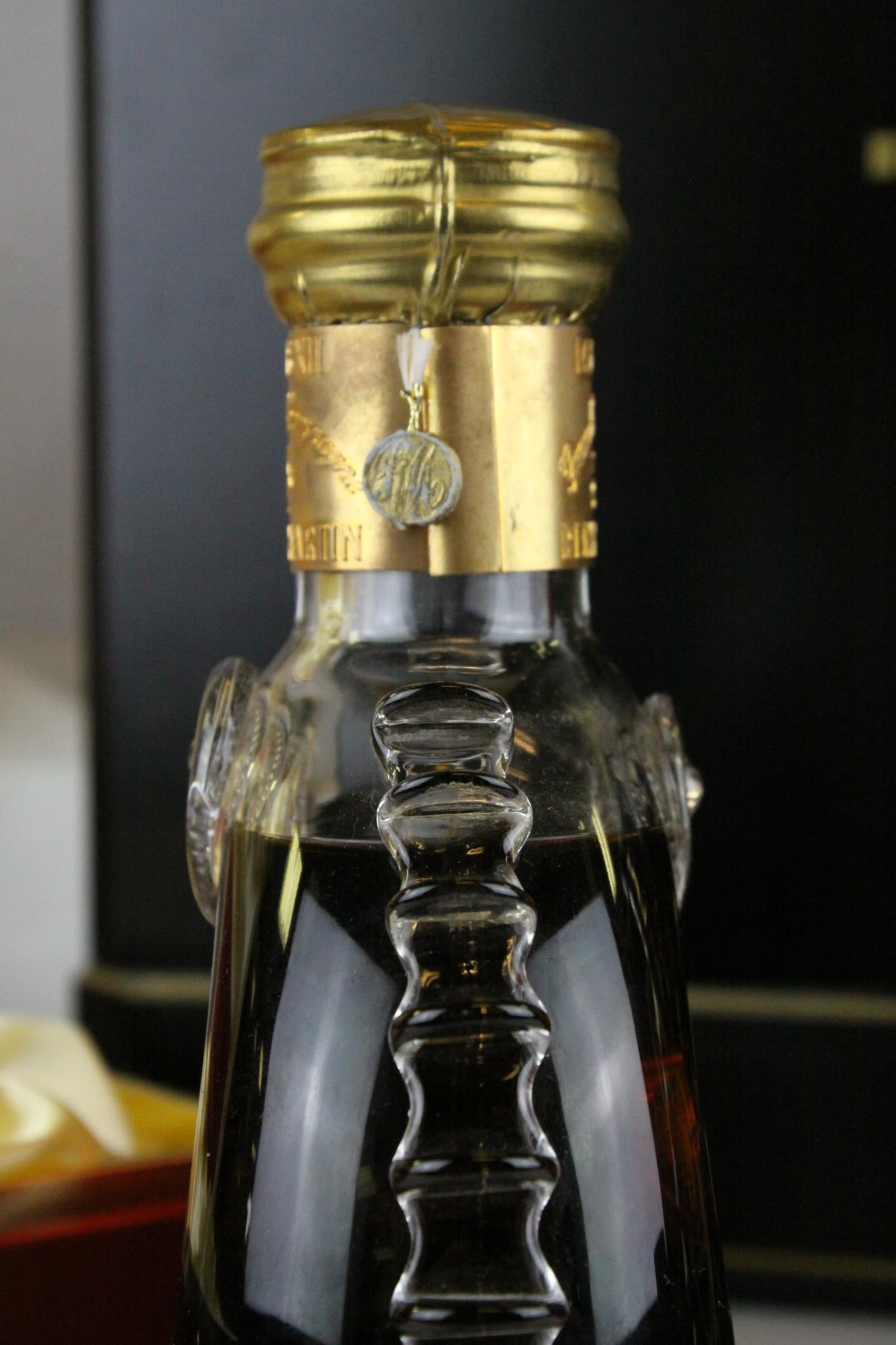 A Remy Martin Louis XIII Grande Champagne cognac, in Baccarat crystal decanter with fleur-di-lis - Image 5 of 16