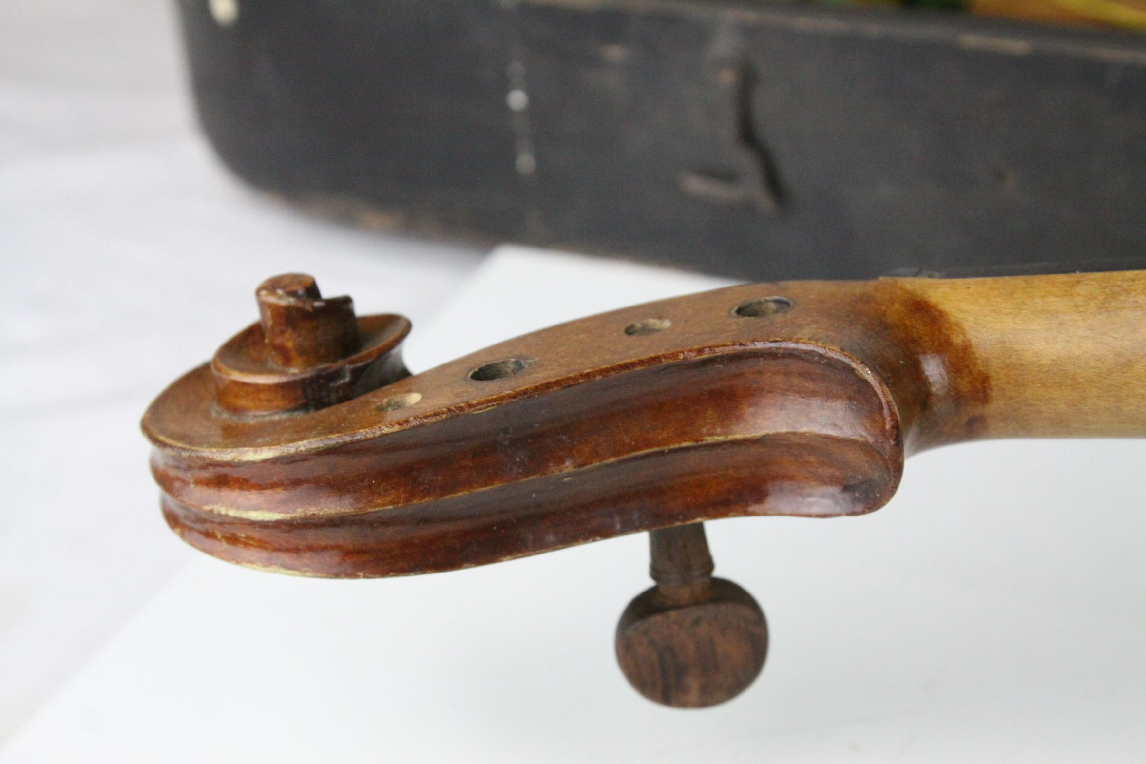 Violin and Bow (both a/f) in Wooden Violin Case - Image 7 of 9