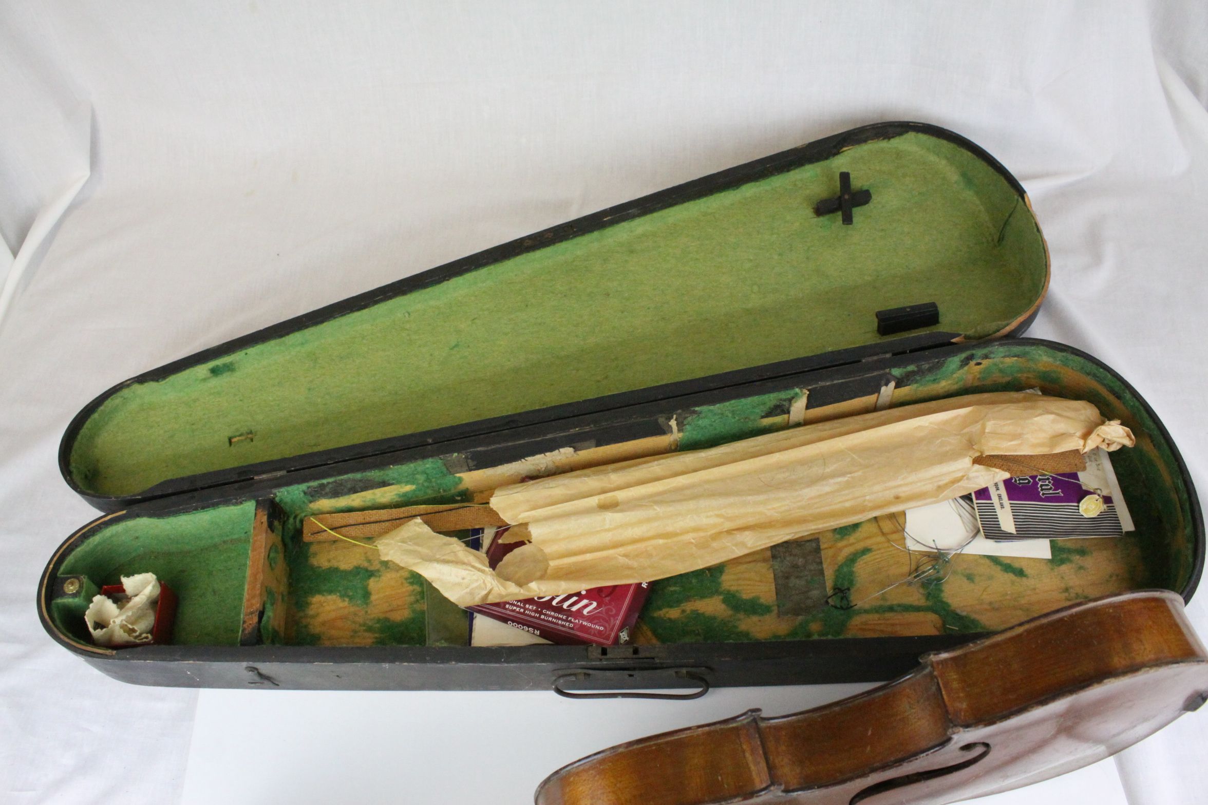 Violin and Bow (both a/f) in Wooden Violin Case - Image 4 of 9