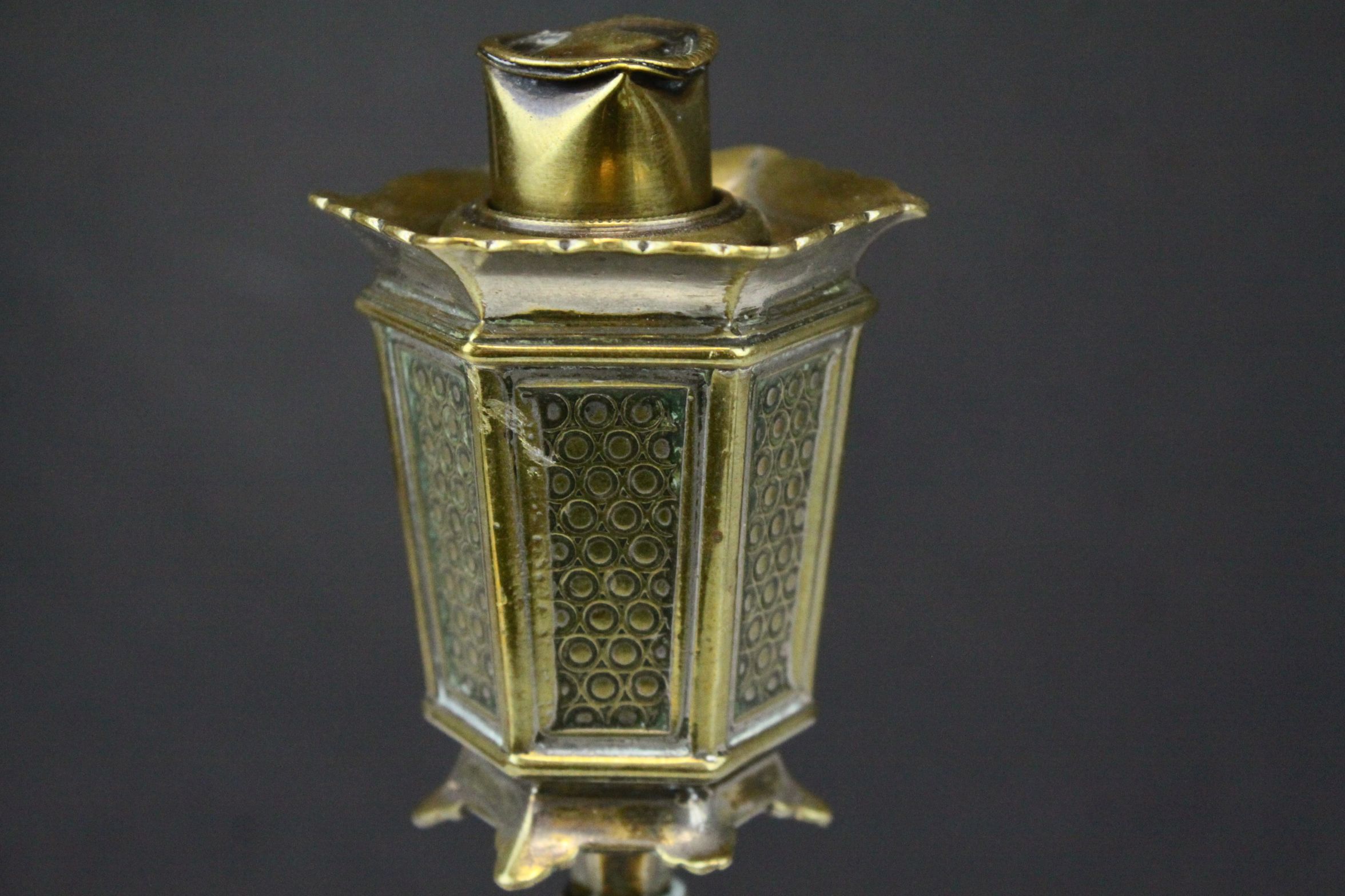 Brass Table Lighter in the form of a Street Lamp - Image 2 of 5