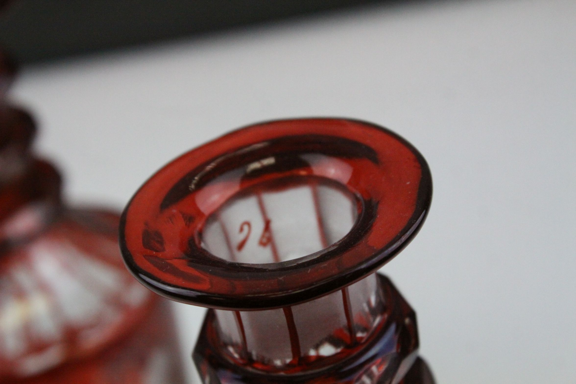 Pair of 19th century Bohemian Red Decanters with etched leaf and vine decoration, 24cms high - Image 5 of 12