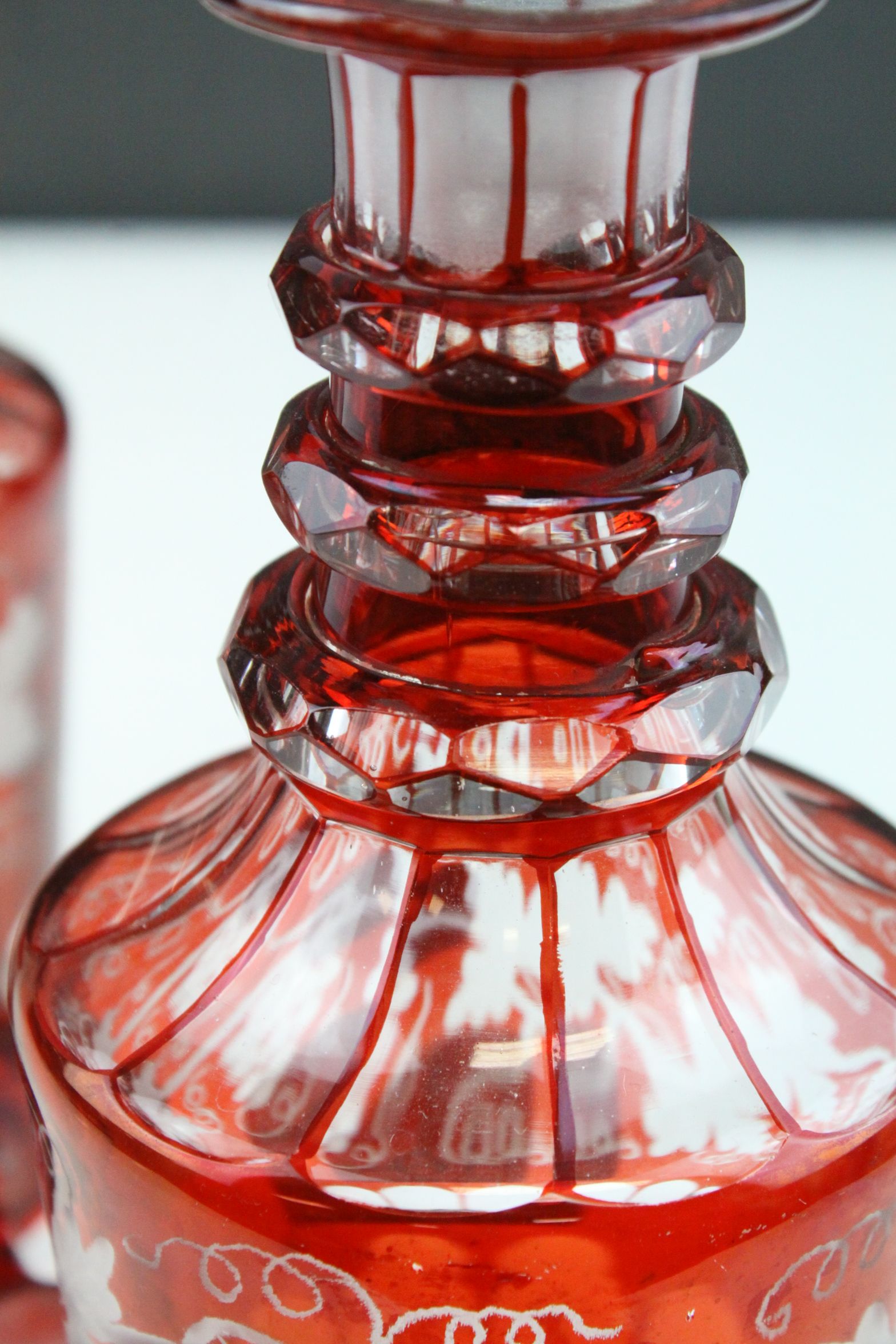 Pair of 19th century Bohemian Red Decanters with etched leaf and vine decoration, 24cms high - Image 6 of 12