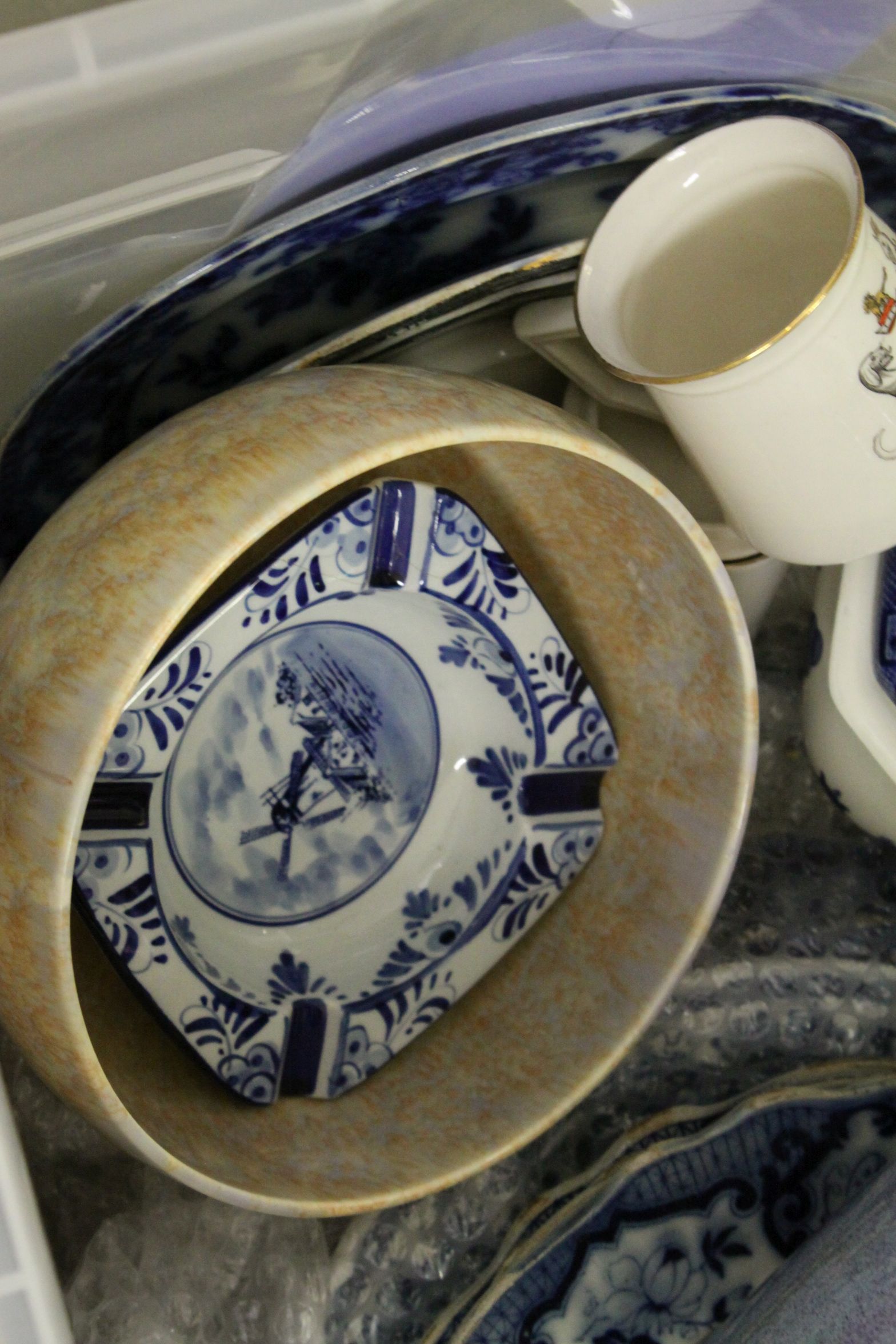 Mixed Lot of Ceramics including Blue and White Tea and Dinner Ware, Carlton Ware Vase, - Image 3 of 5