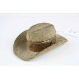 Edwardian novelty travelling inkwell in the form of a cowboy slouch hat, opening to reveal inkwell