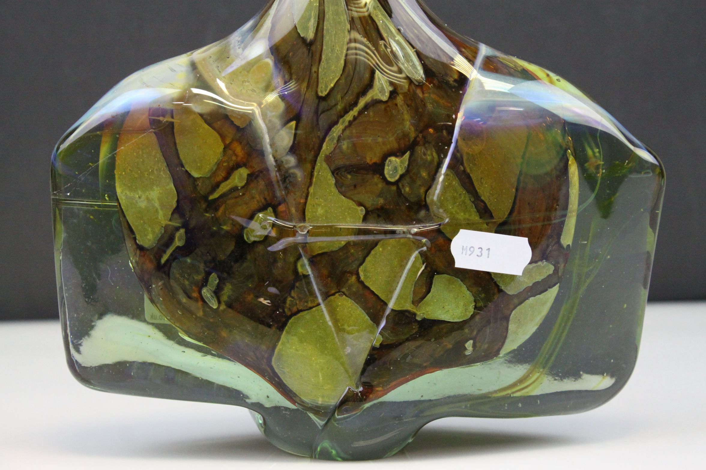 Mdina Glass Axe or Fish Vase with internal brown veins on a yellow / green ground, signed and - Image 3 of 9