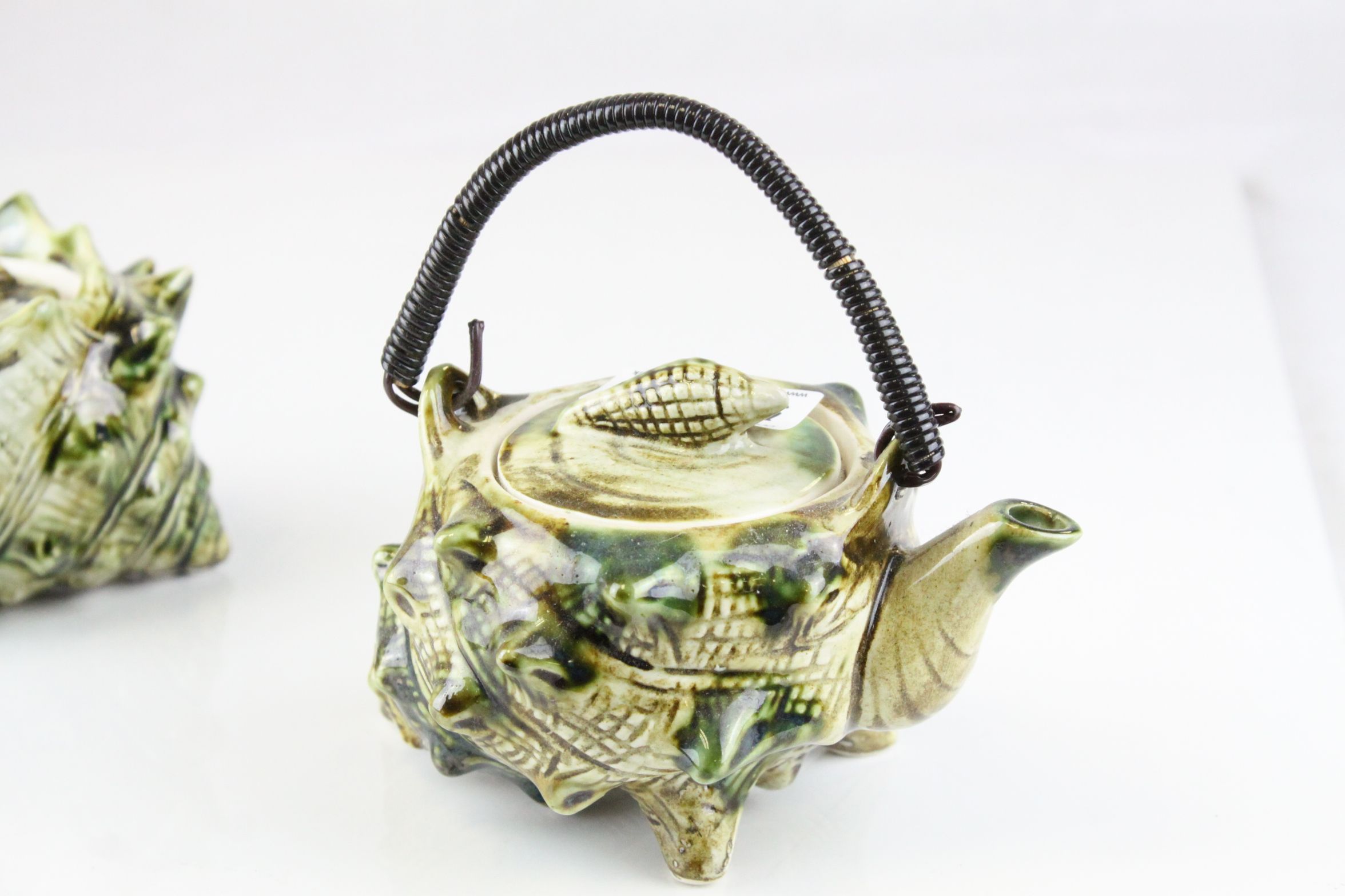Ceramic Conch Shell Shaped Three Piece Tea Set - Image 2 of 9