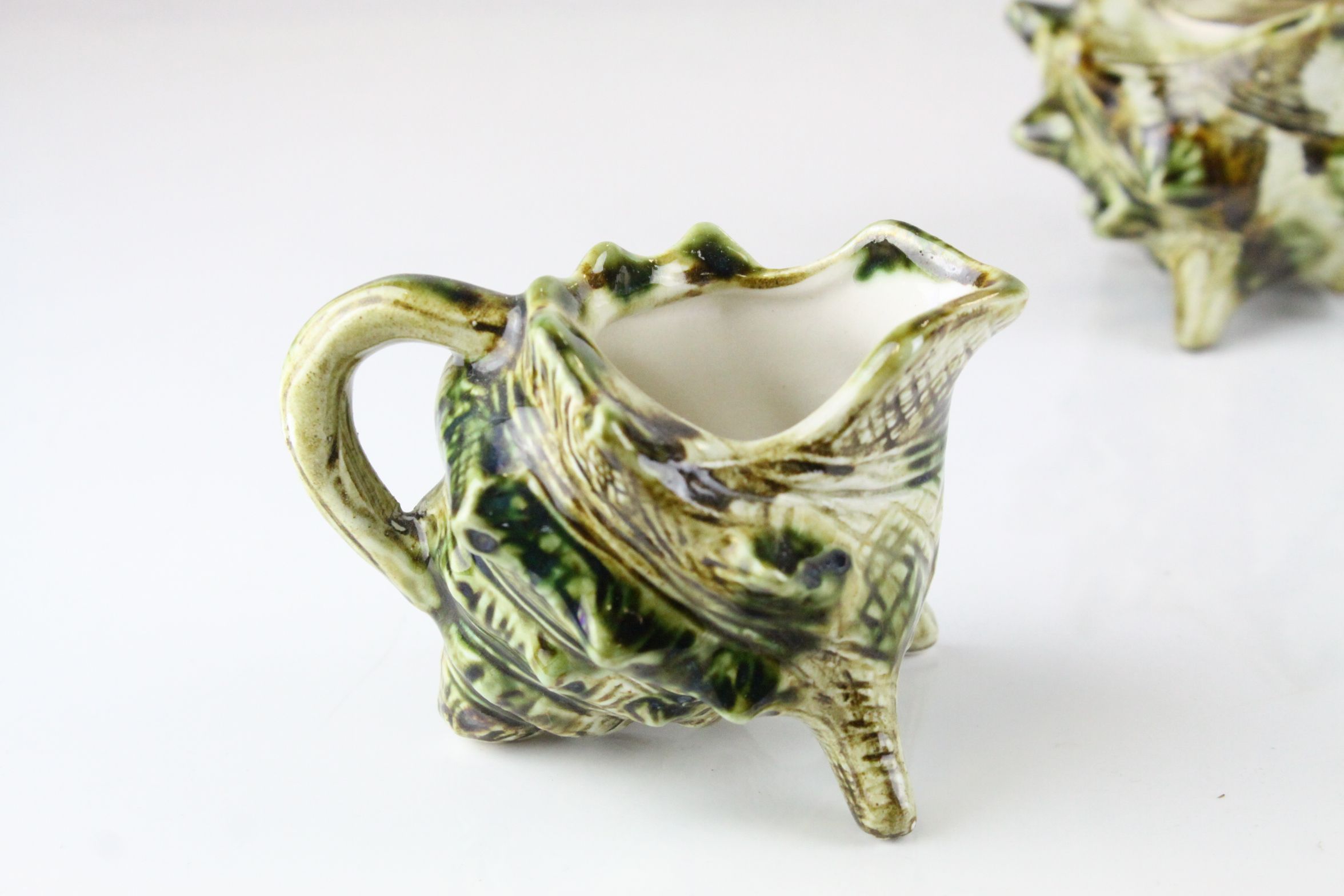 Ceramic Conch Shell Shaped Three Piece Tea Set - Image 6 of 9