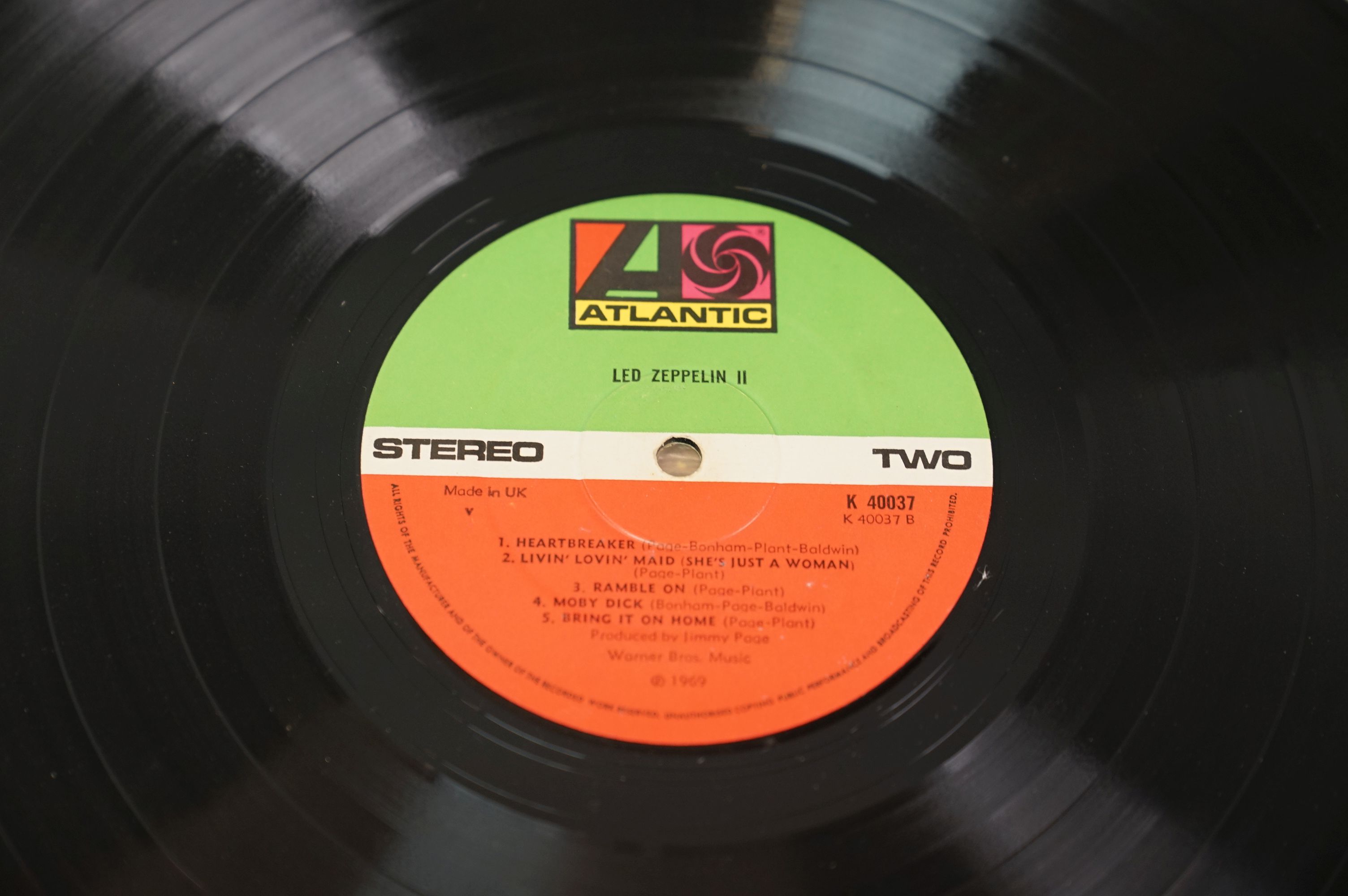 Vinyl - Led Zeppelin collection of 4 LP's to include One (K 40031) later press, Two x 2 (K 40037 one - Image 8 of 31