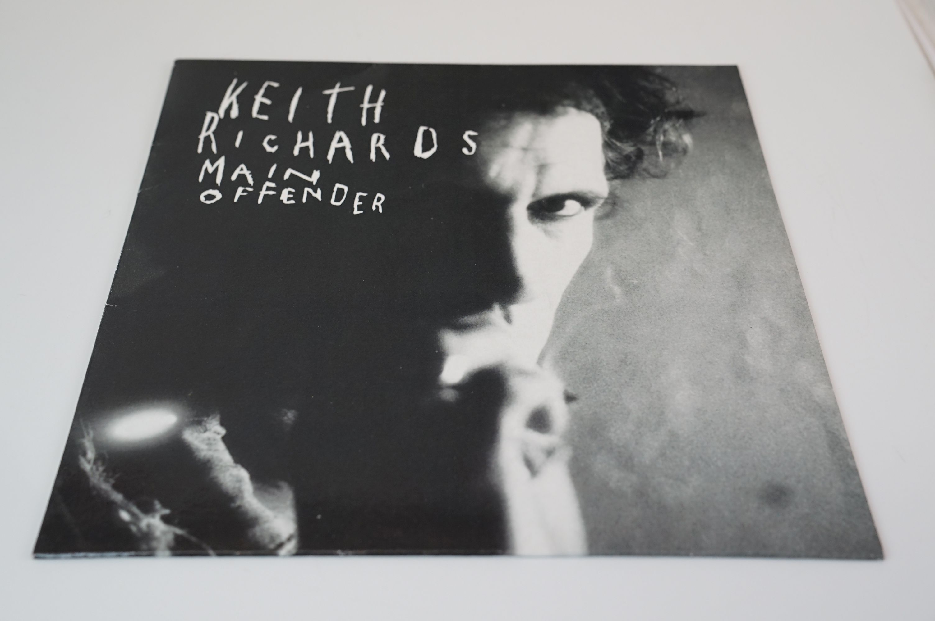 Vinyl - Keith Richards Main Offender LP on Virgin VUSLP 59 with inner, excellent