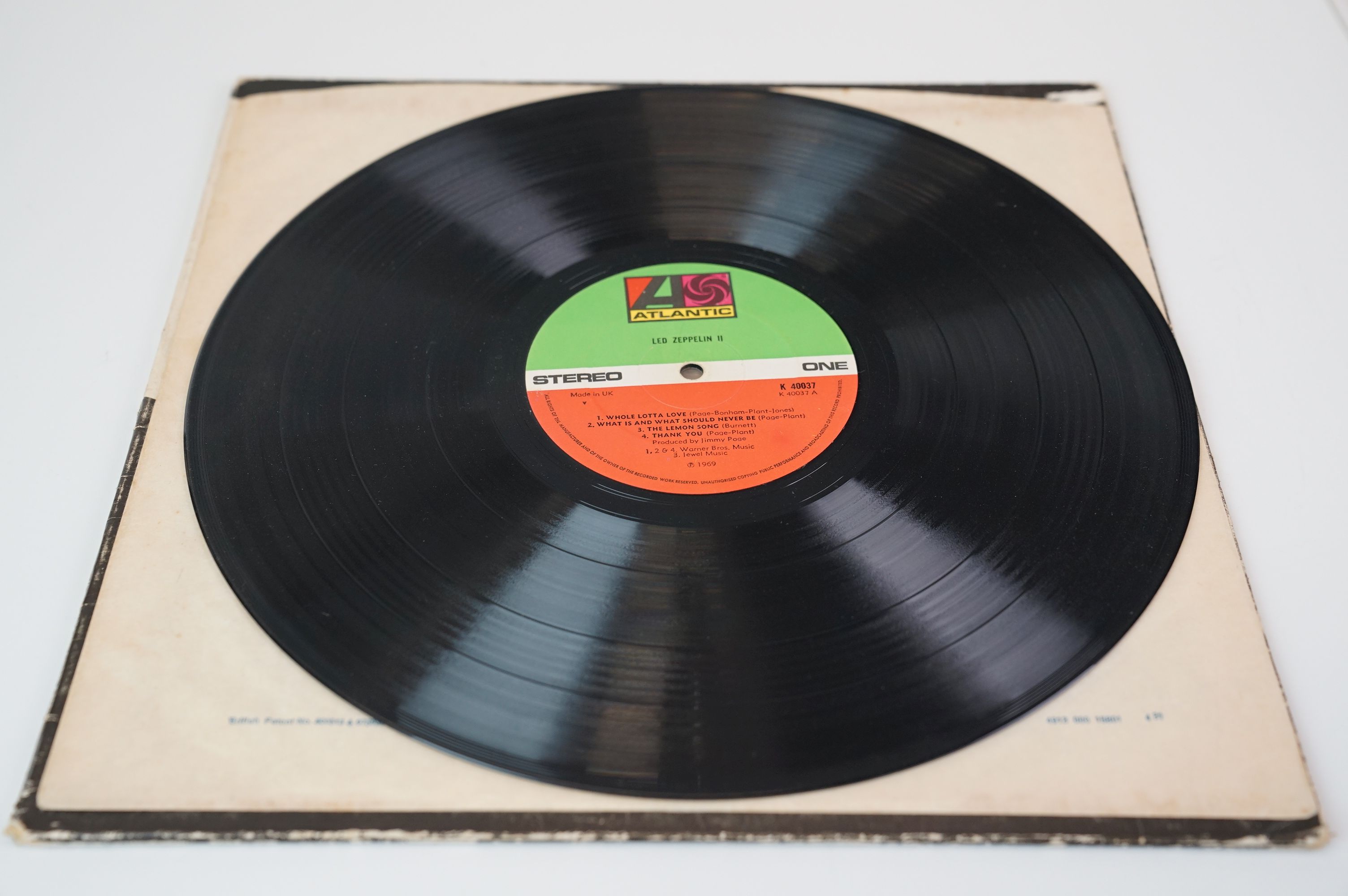 Vinyl - Led Zeppelin collection of 4 LP's to include One (K 40031) later press, Two x 2 (K 40037 one - Image 6 of 31