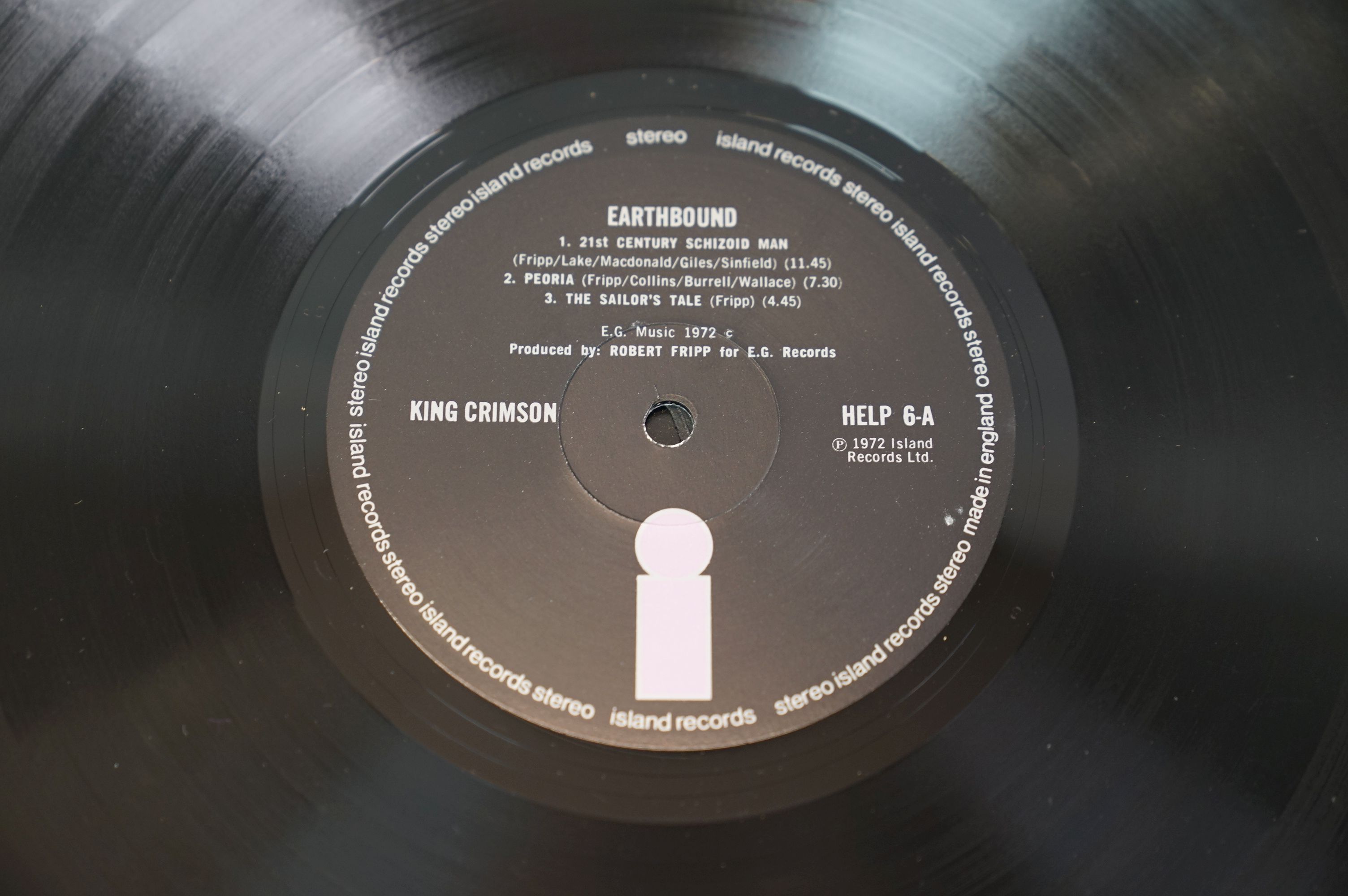 Vinyl - Two King Crimson LPs to include Lizard on Island ILPS9141 laminated gatefiold sleeve and - Image 13 of 13