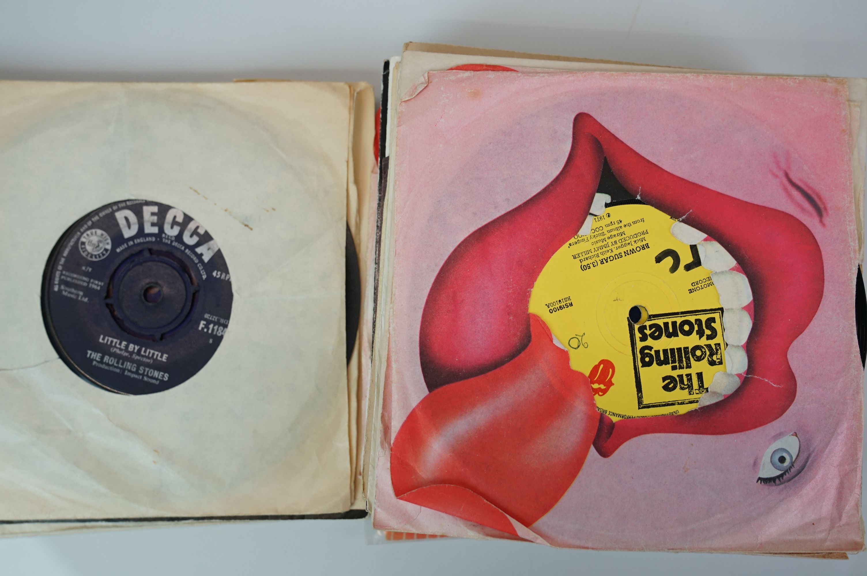 Vinyl - Collection of 28 The Rolling Stones 45s many in company sleeves to include Not Fade Away, - Image 8 of 33