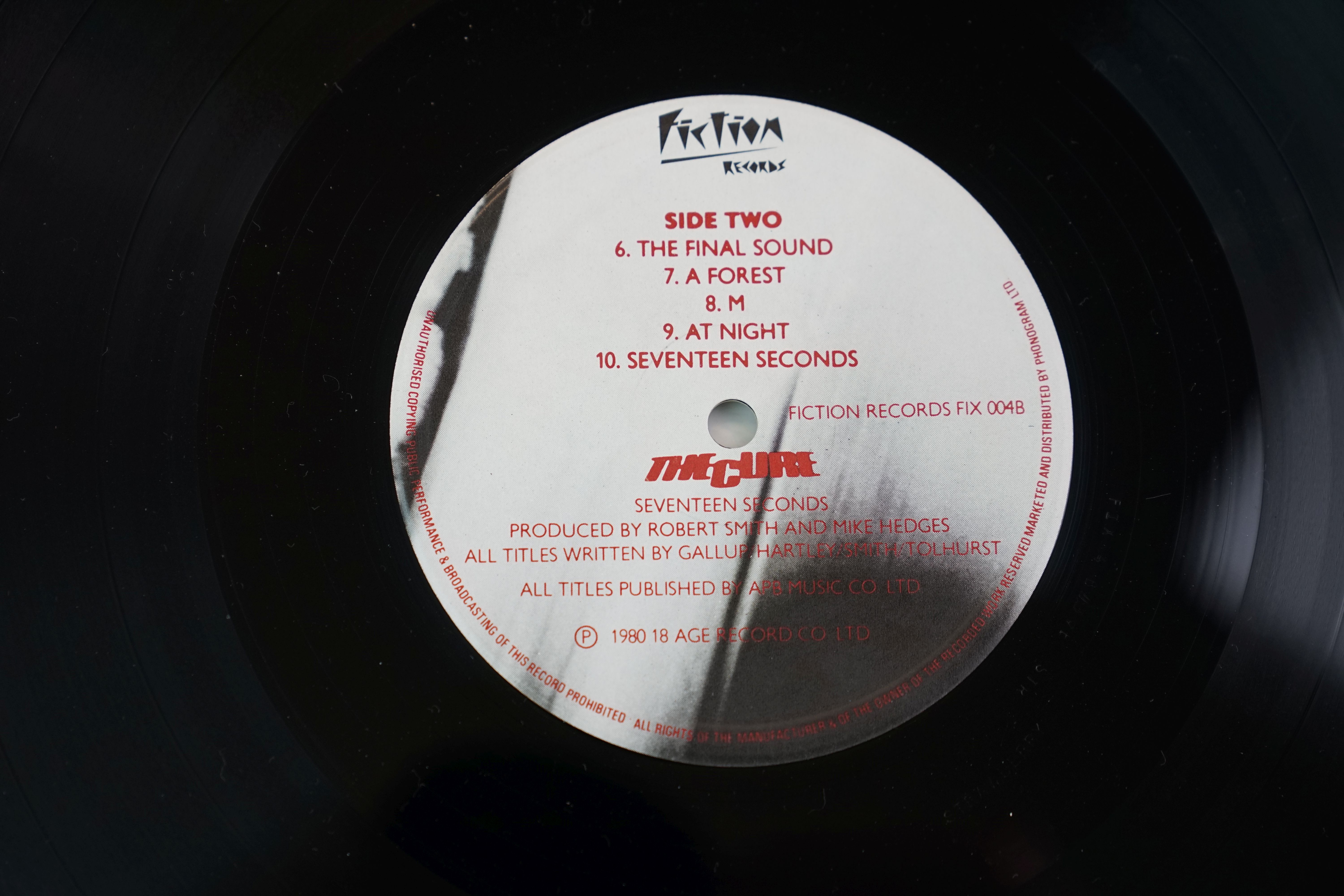 Vinyl - Four The Cure LPs to include Seventeen Seconds Friction FIX004, Three Imaginary Boys FIX1, - Image 13 of 24