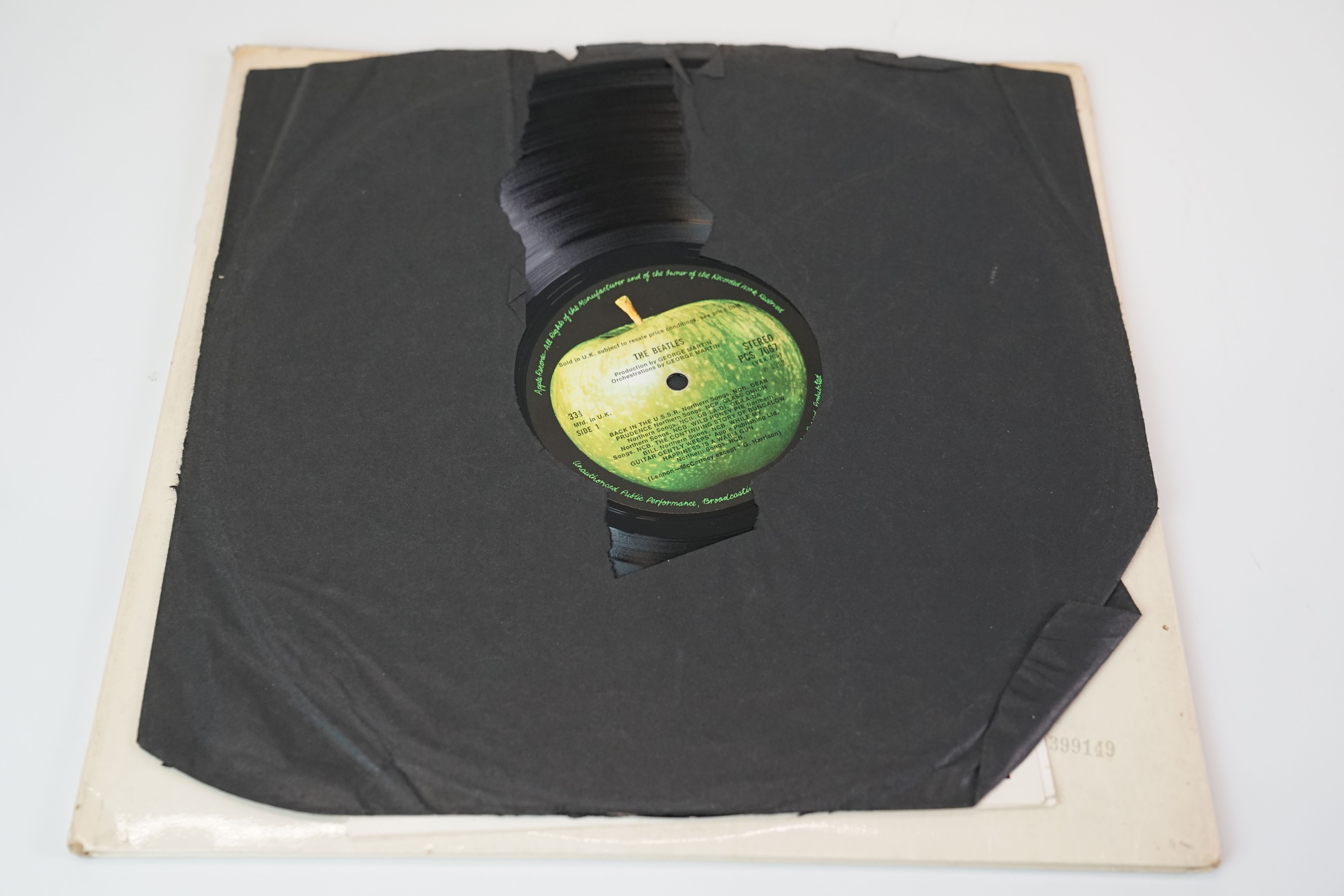 Vinyl - The Beatles White Album (PCS 706718) Stereo top loader No 0399149, three photos (Lennon - Image 6 of 14