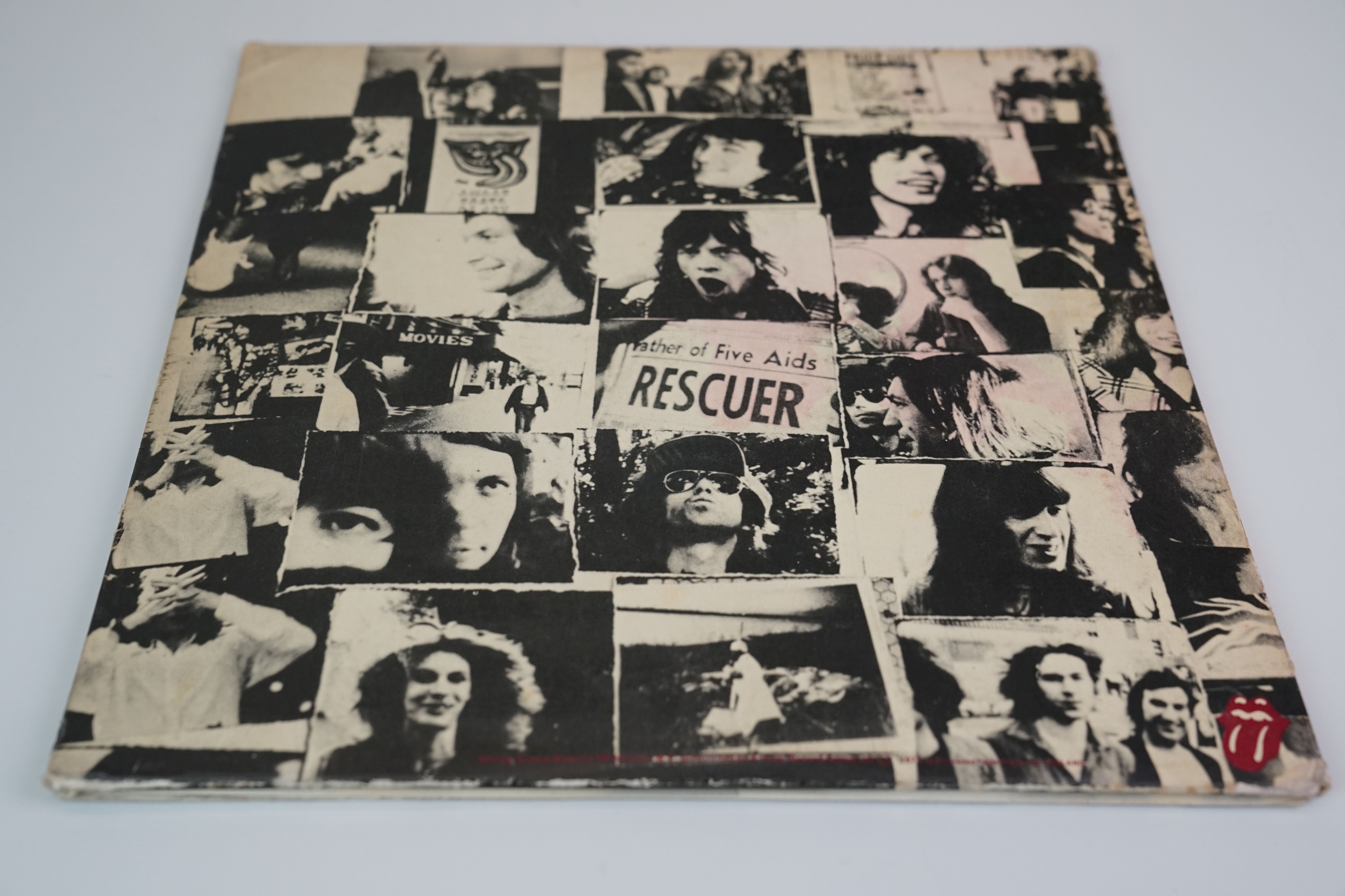 Vinyl - the Rolling Stones Exile on Main Street, no postcards, vinyl and sleeves vg - Image 4 of 16