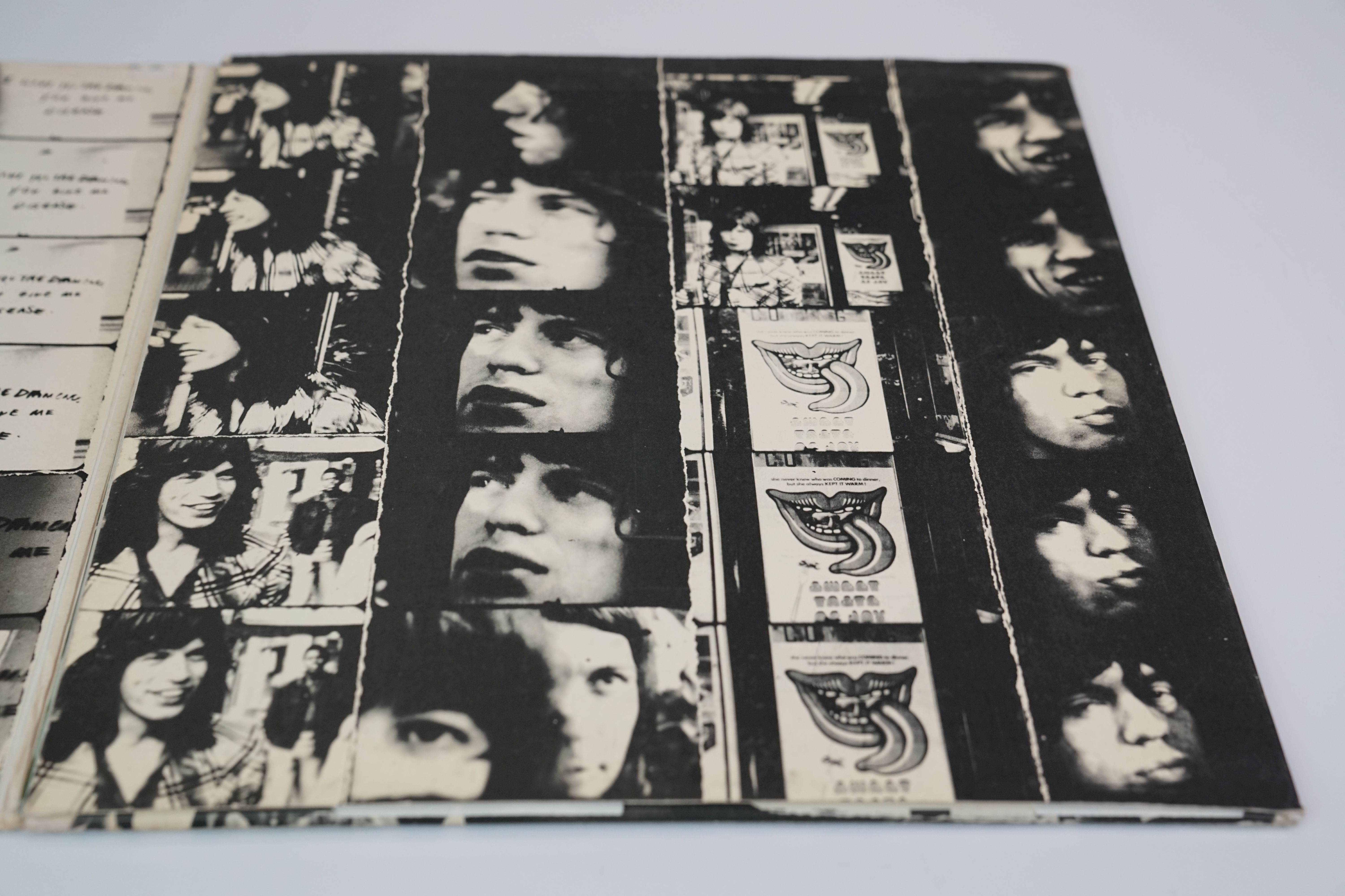 Vinyl - the Rolling Stones Exile on Main Street, no postcards, vinyl and sleeves vg - Image 2 of 16