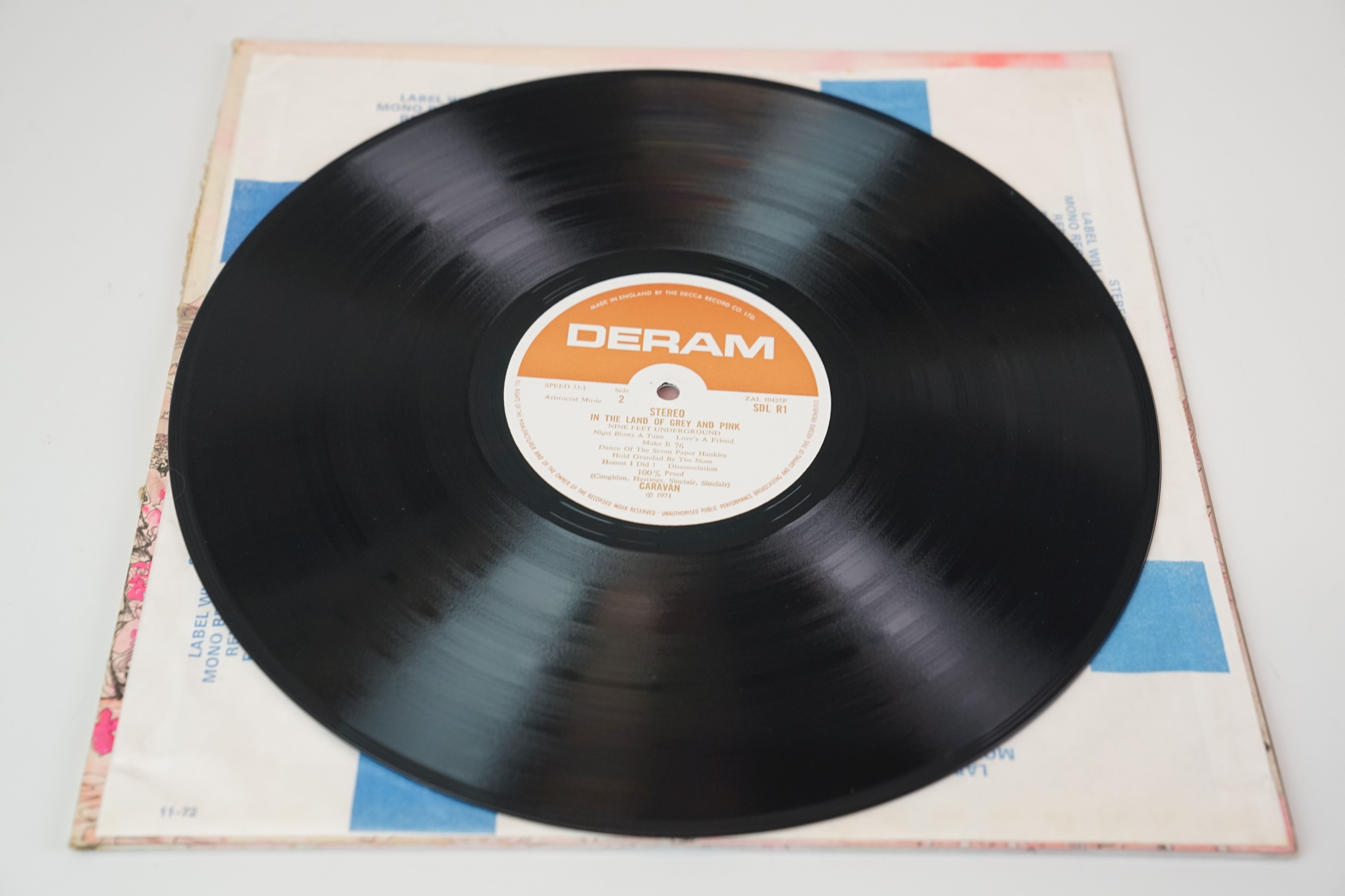 Vinyl - Caravan In The Land of Grey and Pink LP on Deram SDLR1 brown/white label, gatefold sleeve, - Image 7 of 9