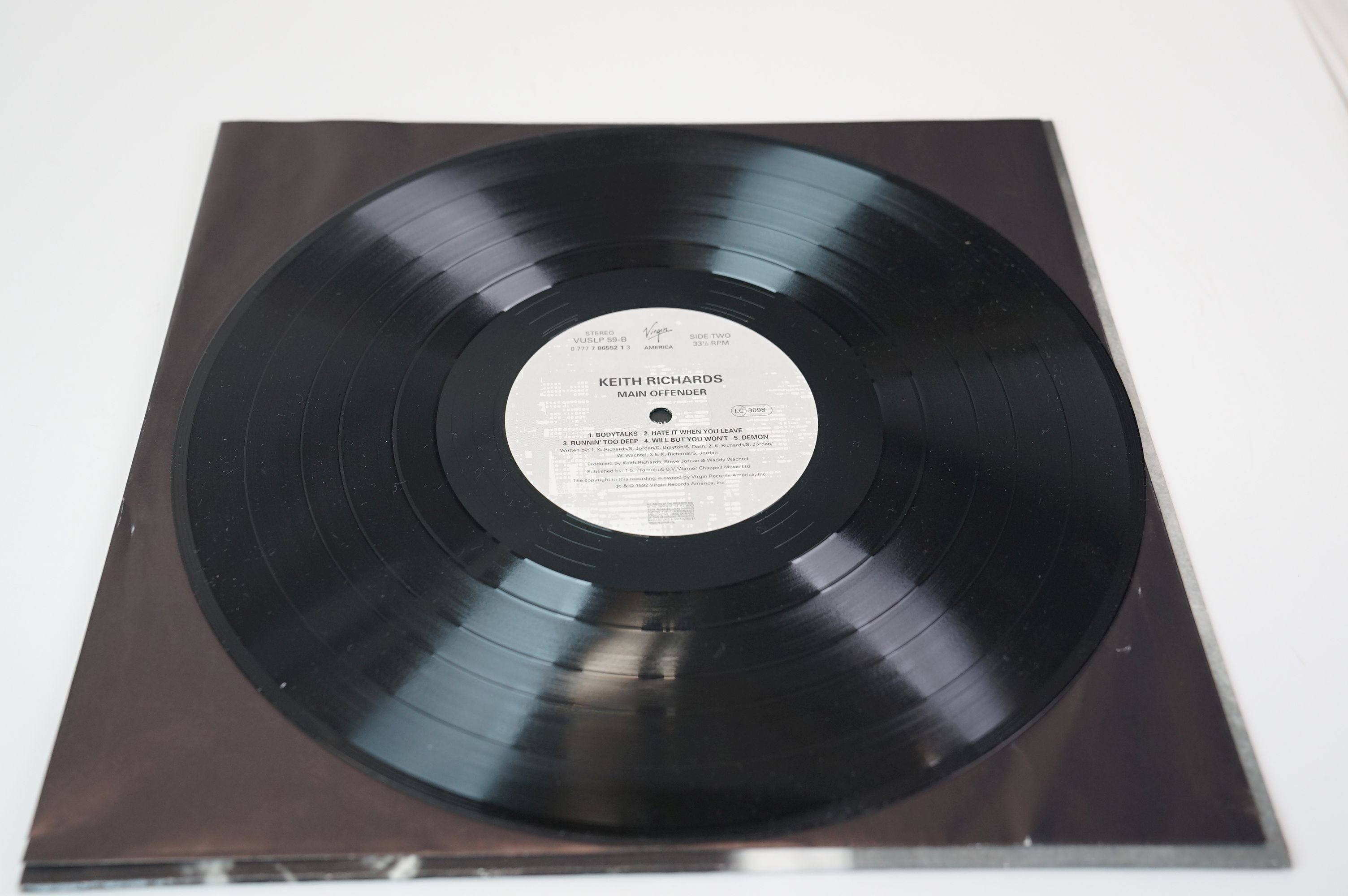 Vinyl - Keith Richards Main Offender LP on Virgin VUSLP 59 with inner, excellent - Image 5 of 8