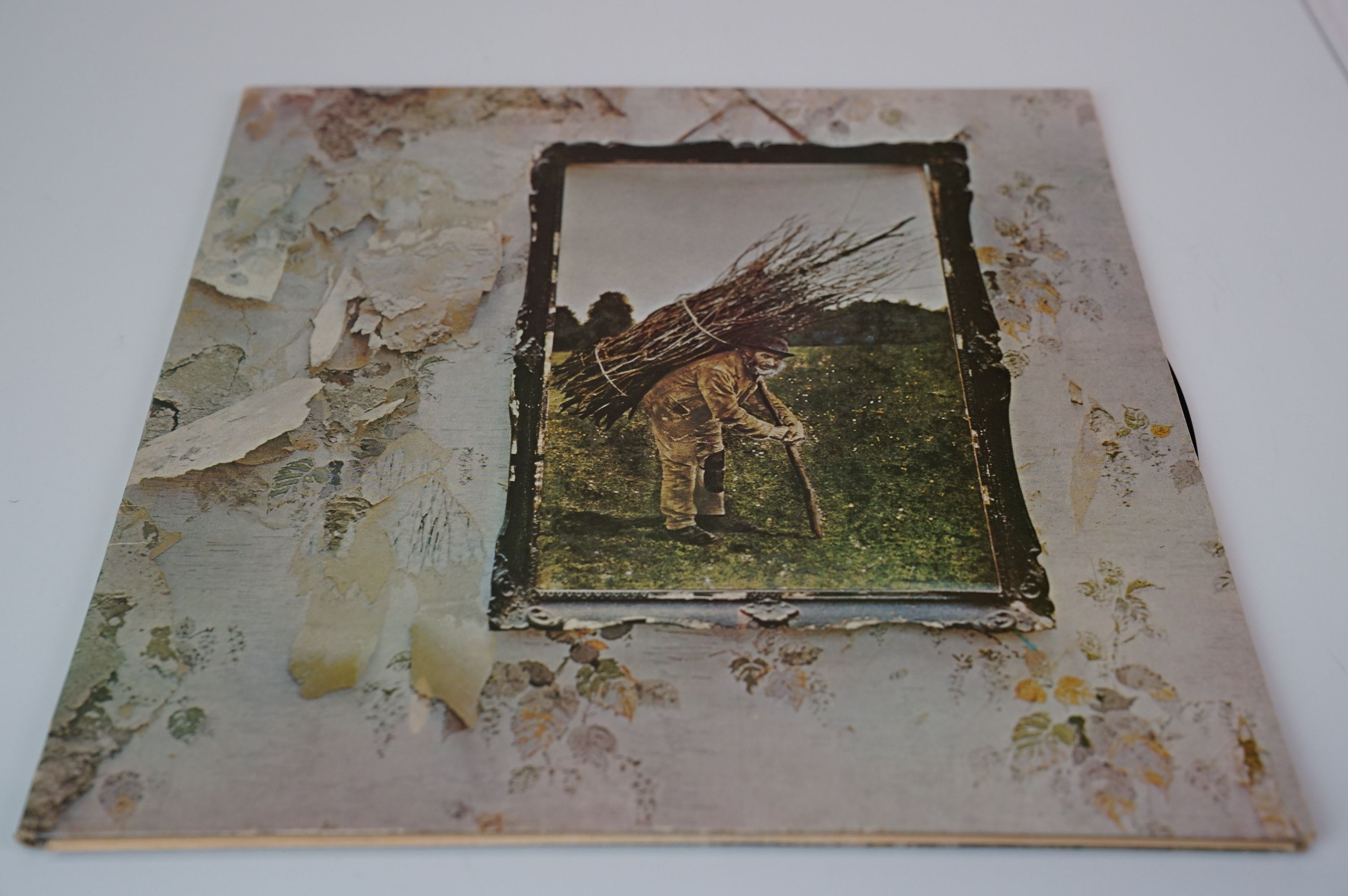 Vinyl - Led Zeppelin collection of 4 LP's to include One (K 40031) later press, Two x 2 (K 40037 one - Image 16 of 31